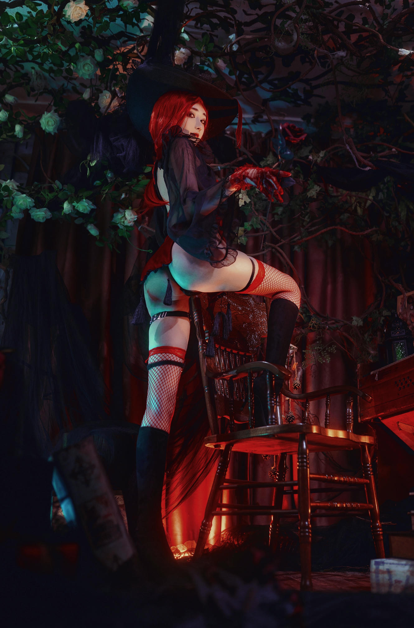 南桃Momoko NO.084 红女巫 [19P 162MB]_第1集