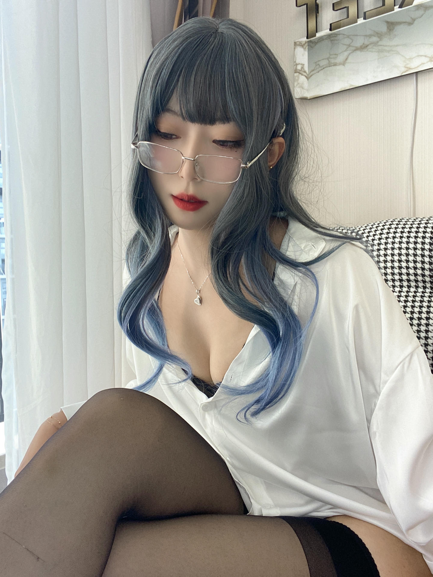 Money冷冷 NO.019 白衬衫 [84P2V 2.62GB]_第1集