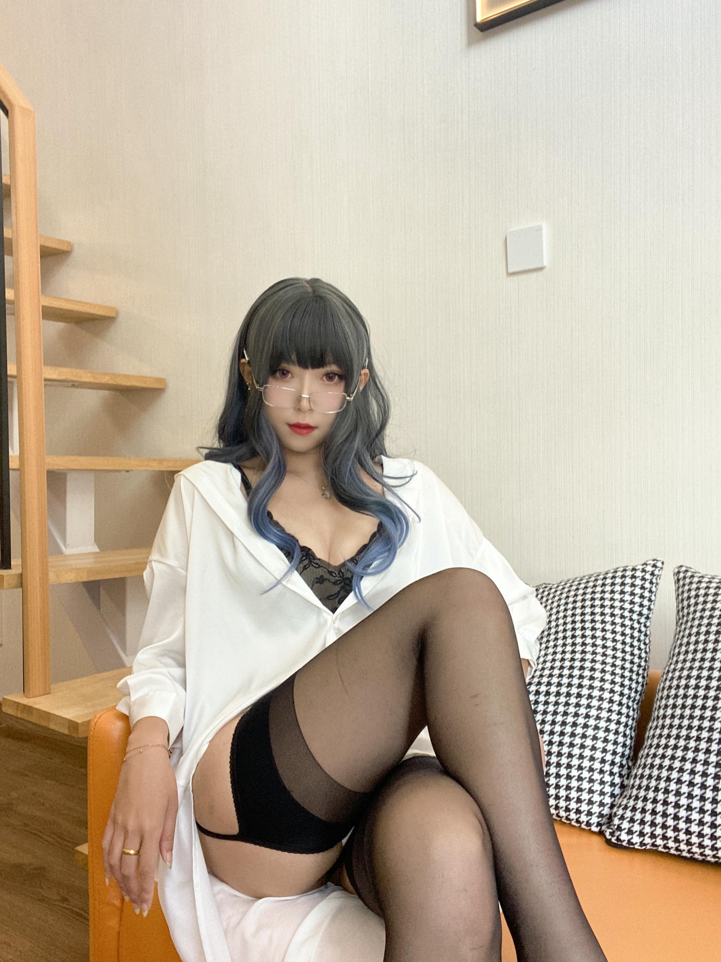 Money冷冷 NO.019 白衬衫 [84P2V 2.62GB]_第3集