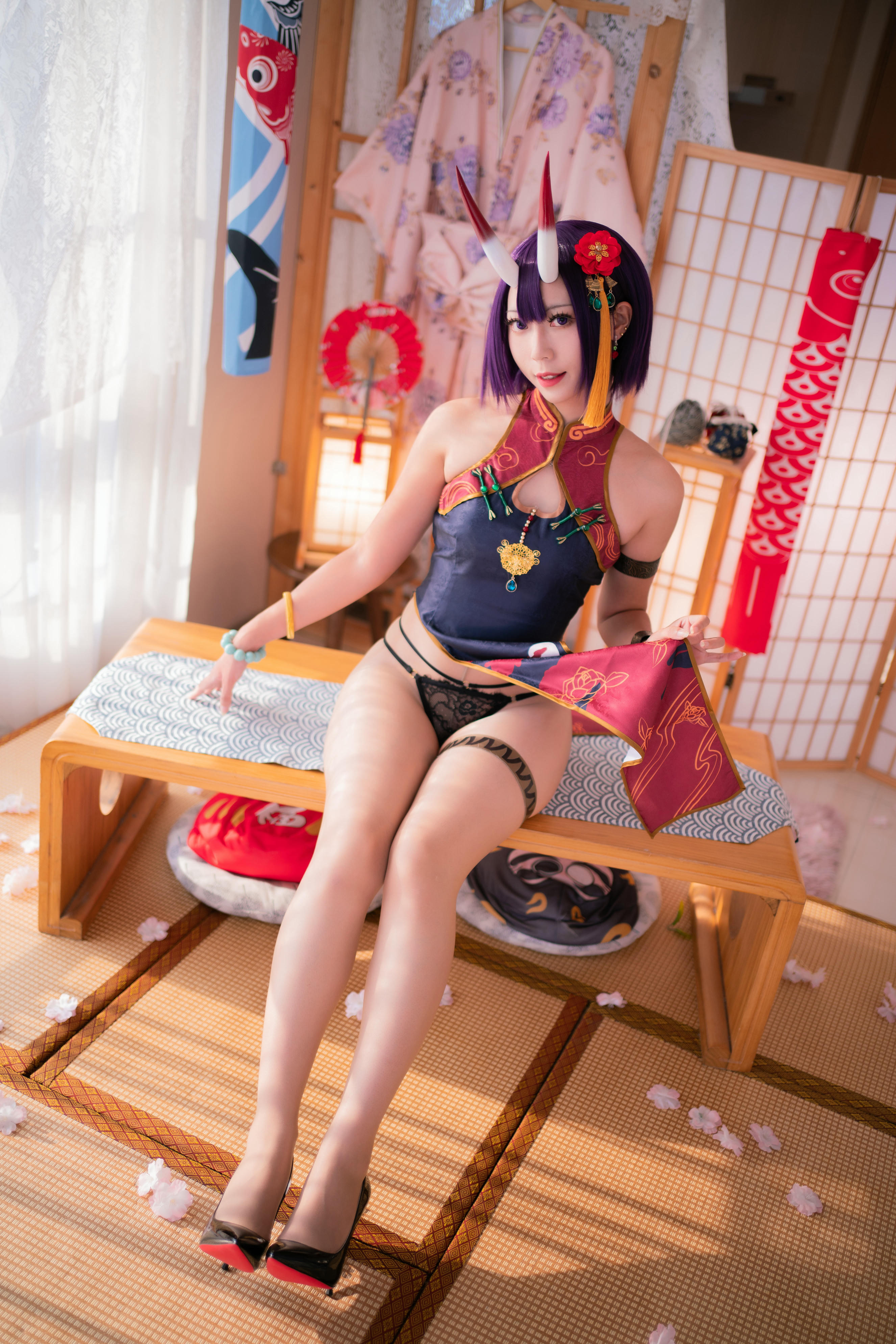 Money冷冷 NO.023 酒吞高腰旗袍 [66P1V-5.16GB]_第1集