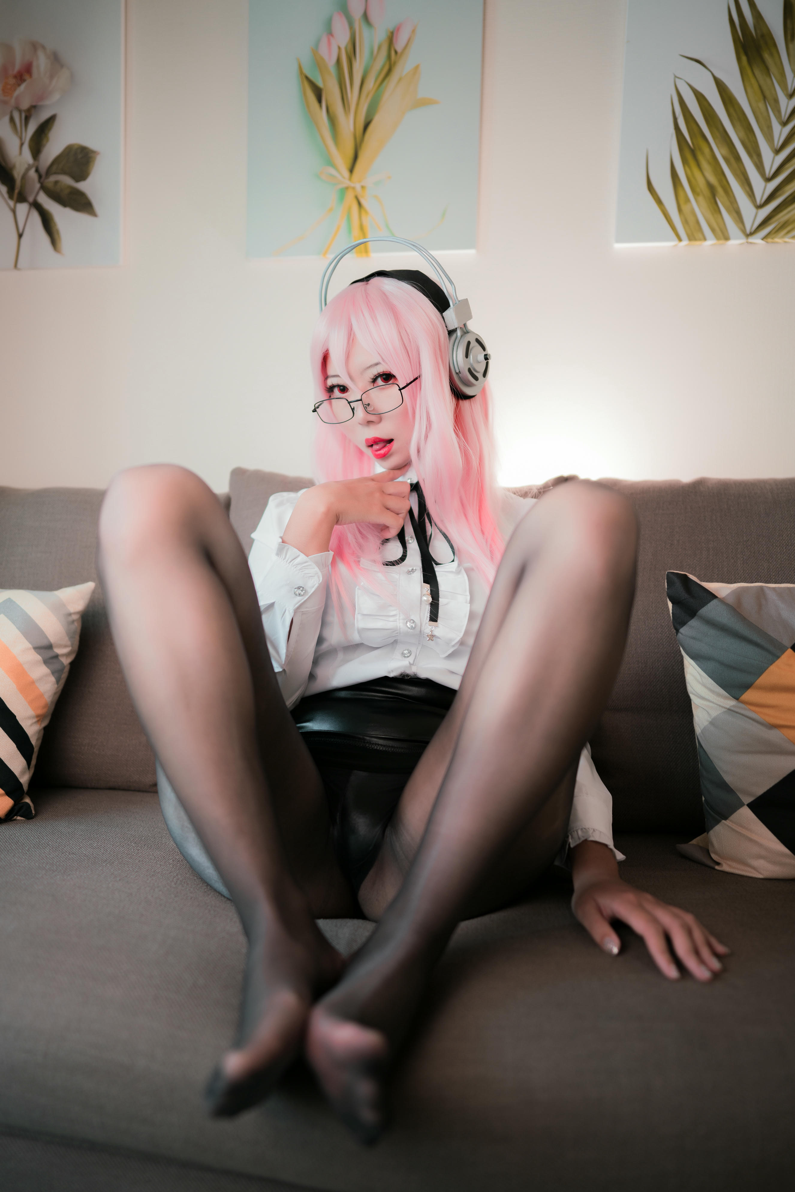 Money冷冷 NO.003 索尼子OL [61P-878MB]_第2集