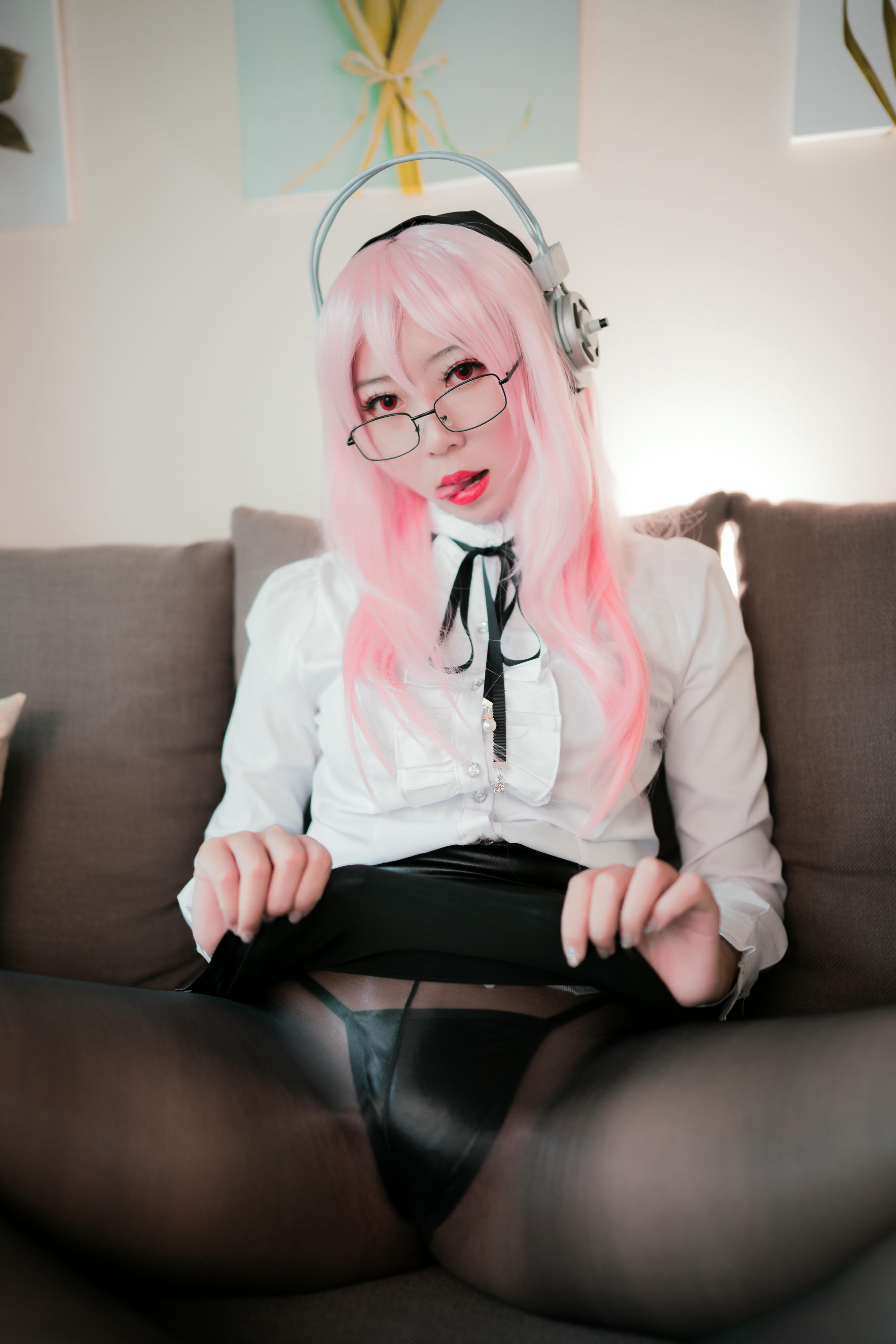 Money冷冷 NO.003 索尼子OL [61P-878MB]_第2集