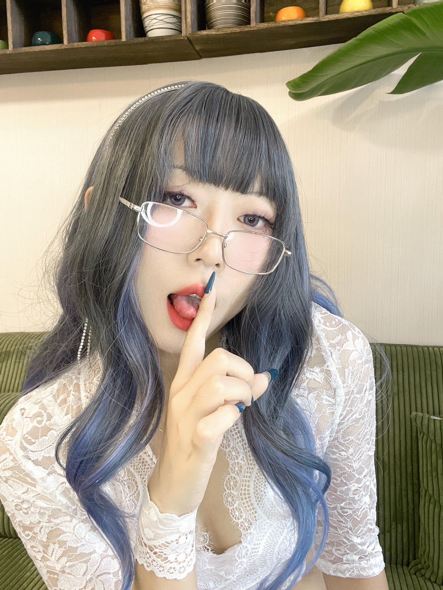 Money冷冷 NO.036 白蕾丝长裙 [73P2V 2.87GB]_第1集