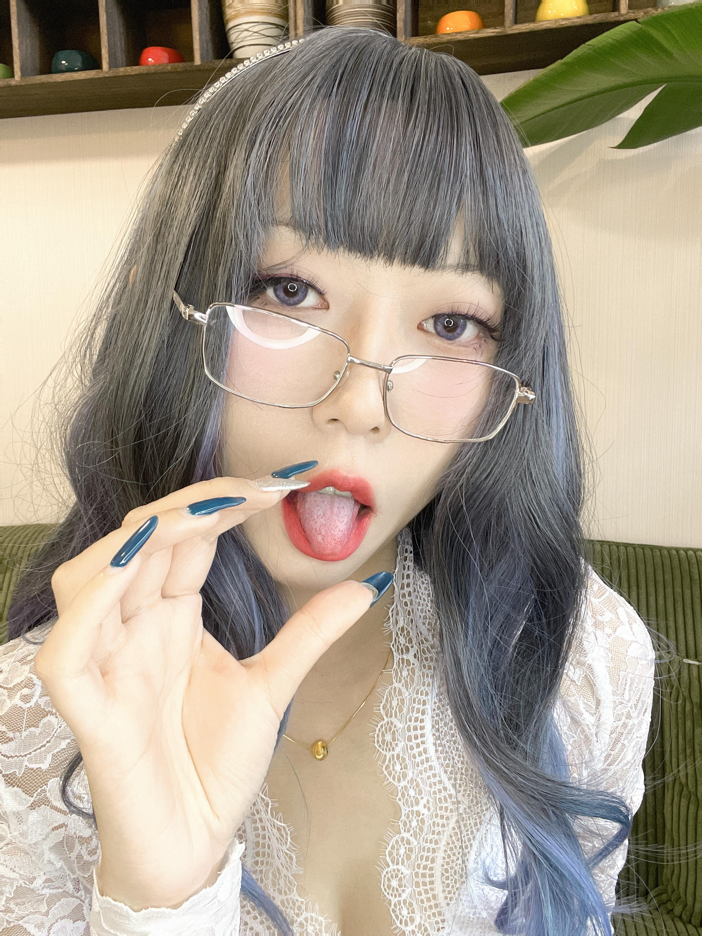 Money冷冷 NO.036 白蕾丝长裙 [73P2V 2.87GB]_第1集