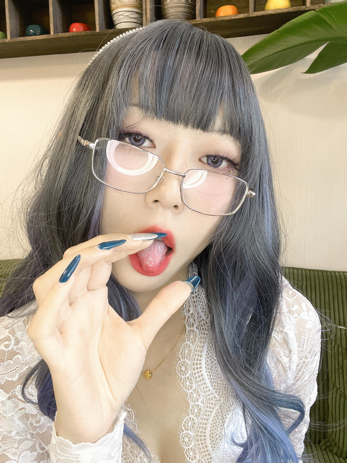 Money冷冷 NO.036 白蕾丝长裙 [73P2V 2.87GB]_第1集