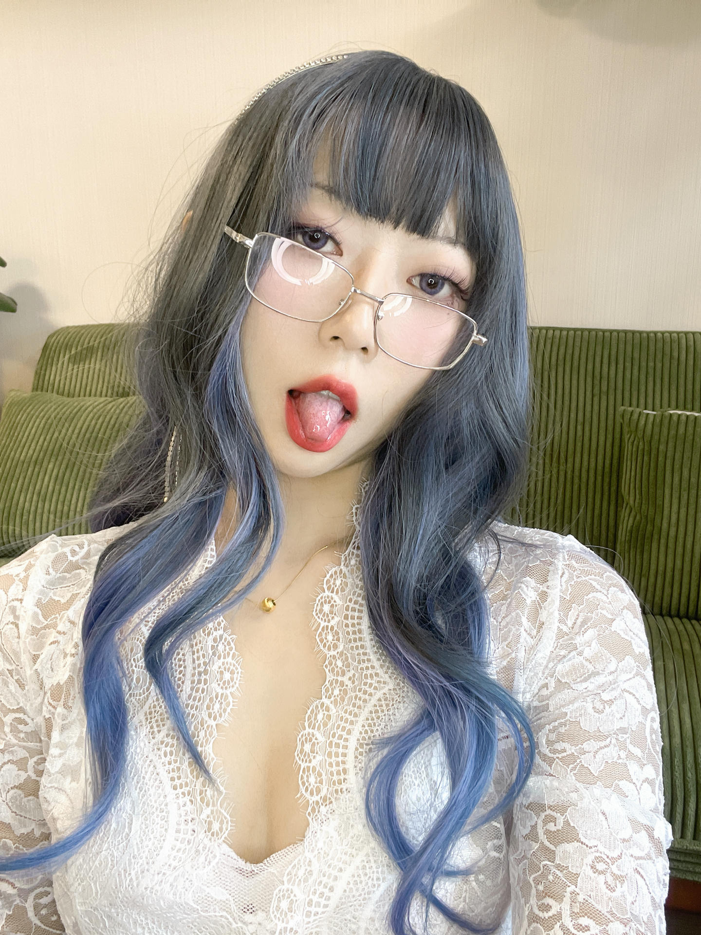 Money冷冷 NO.036 白蕾丝长裙 [73P2V 2.87GB]_第2集