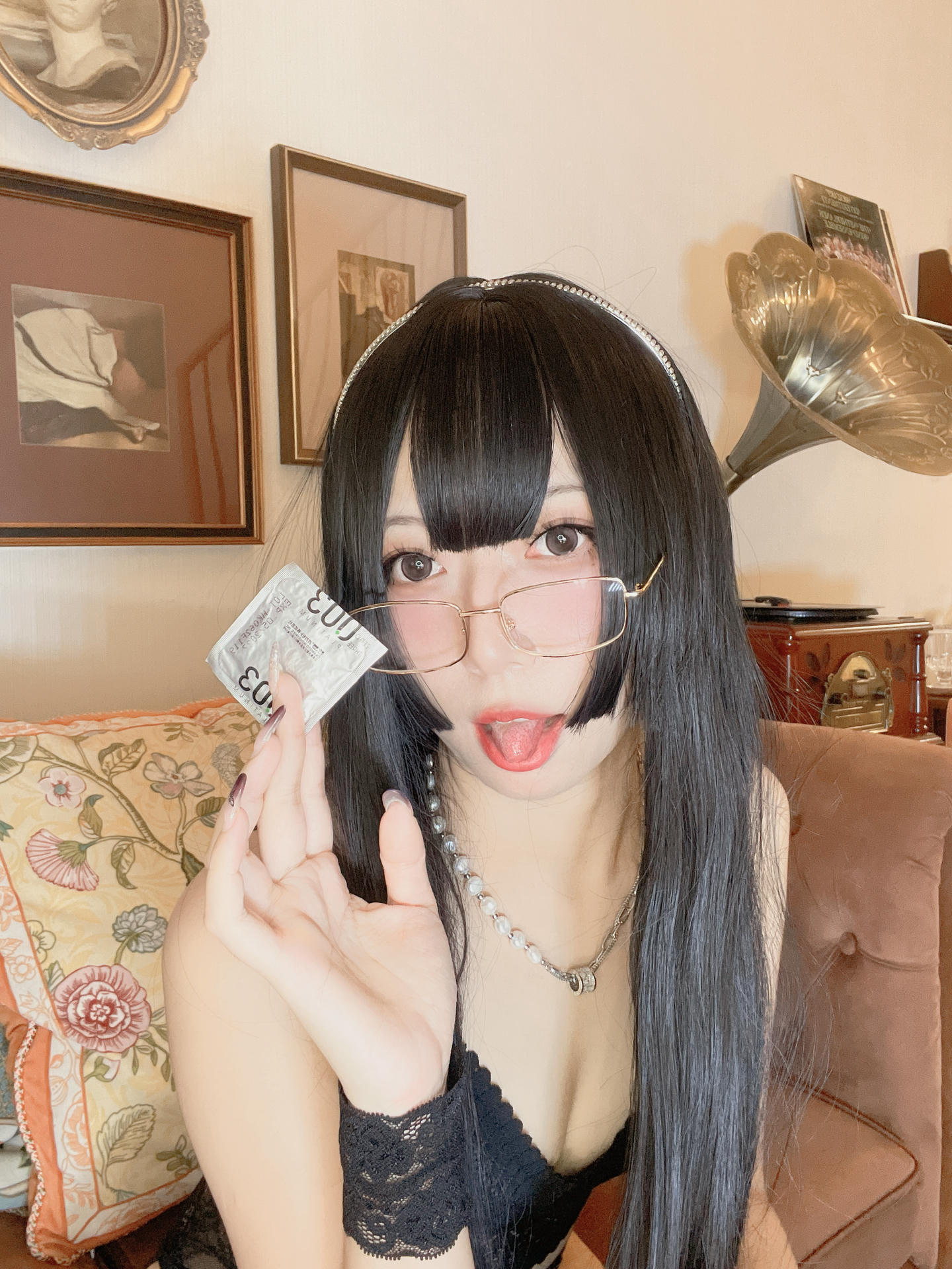 Money冷冷 NO.038 红西装 [78P2V 2.97GB]_第4集