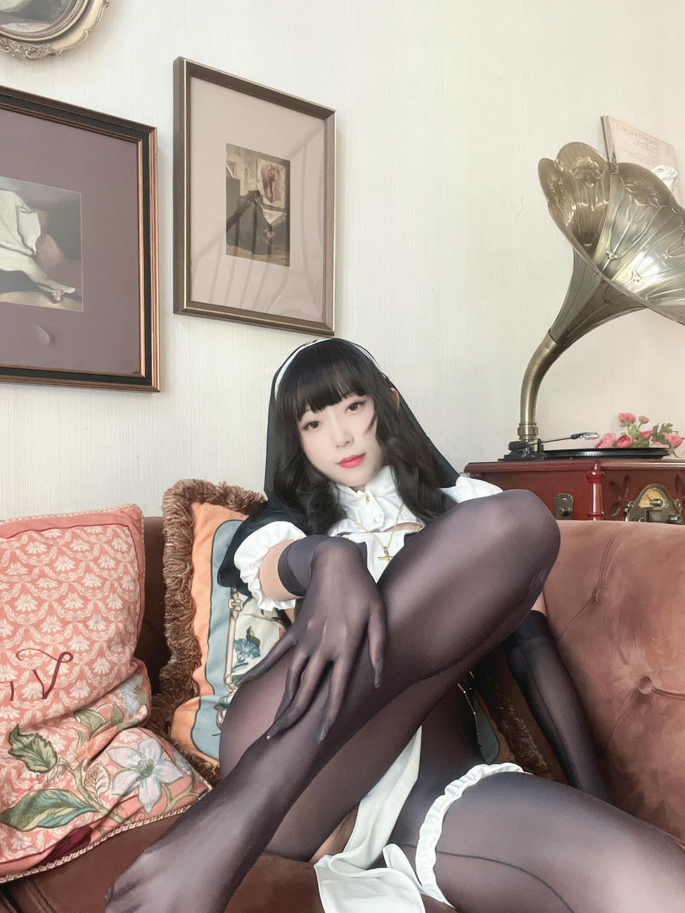 Money冷冷 NO.045 修女[61P 189.7M]_第1集