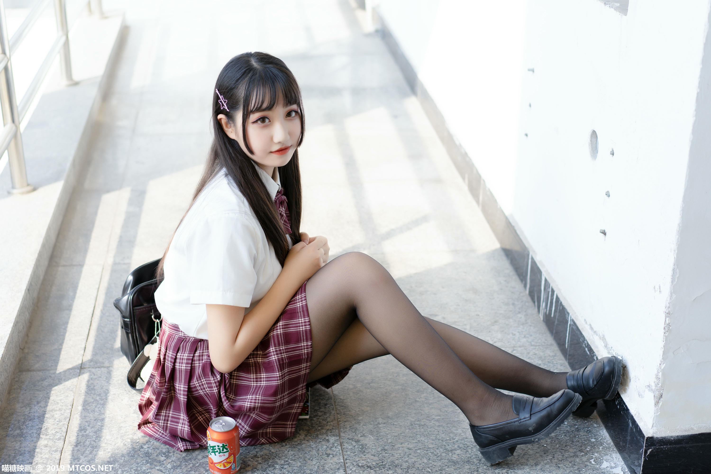 [喵糖映画] VOL.023 制服学妹[44P／368MB]_第1集