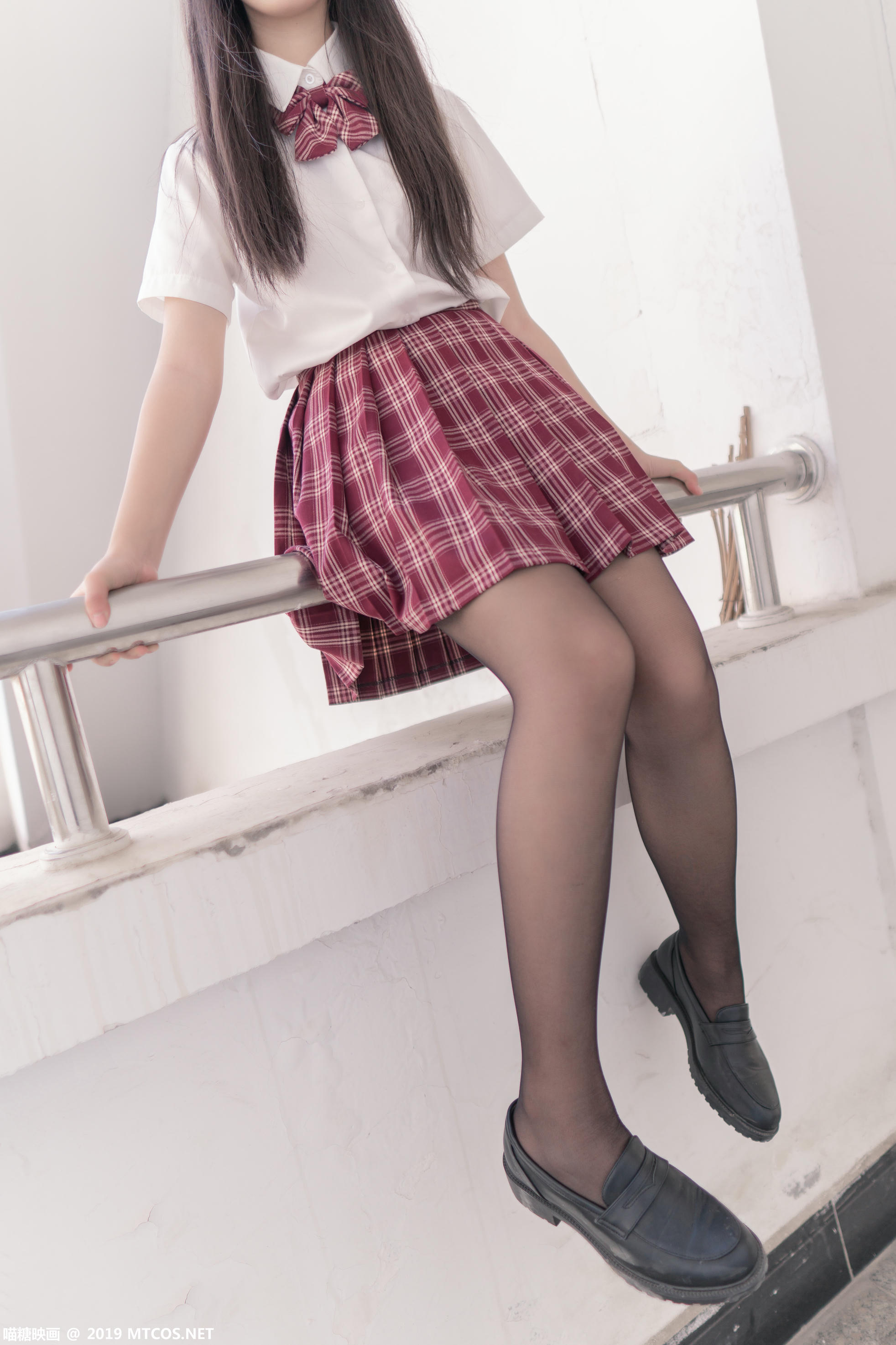 [喵糖映画] VOL.023 制服学妹[44P／368MB]_第1集