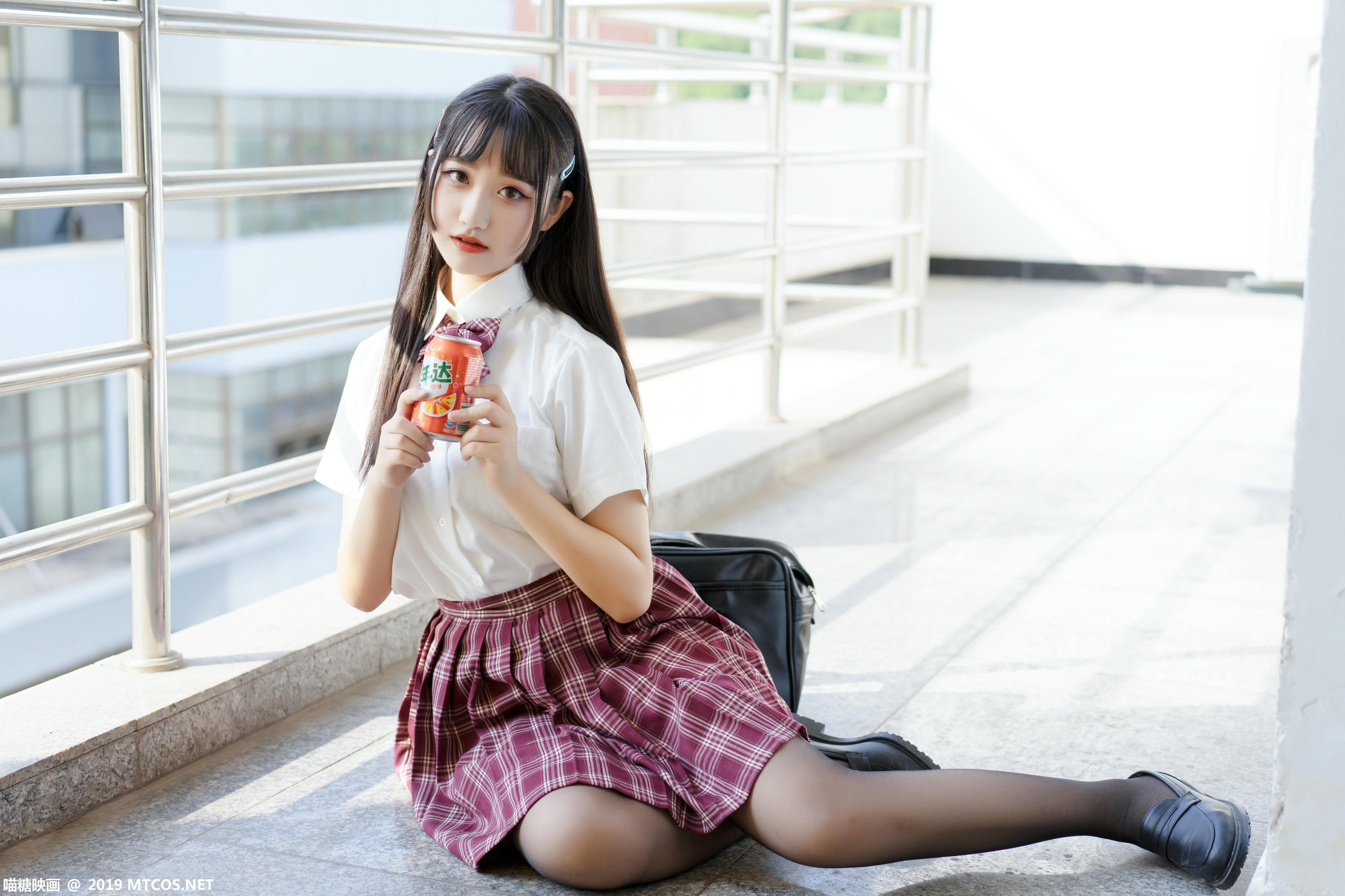 [喵糖映画] VOL.023 制服学妹[44P／368MB]_第1集