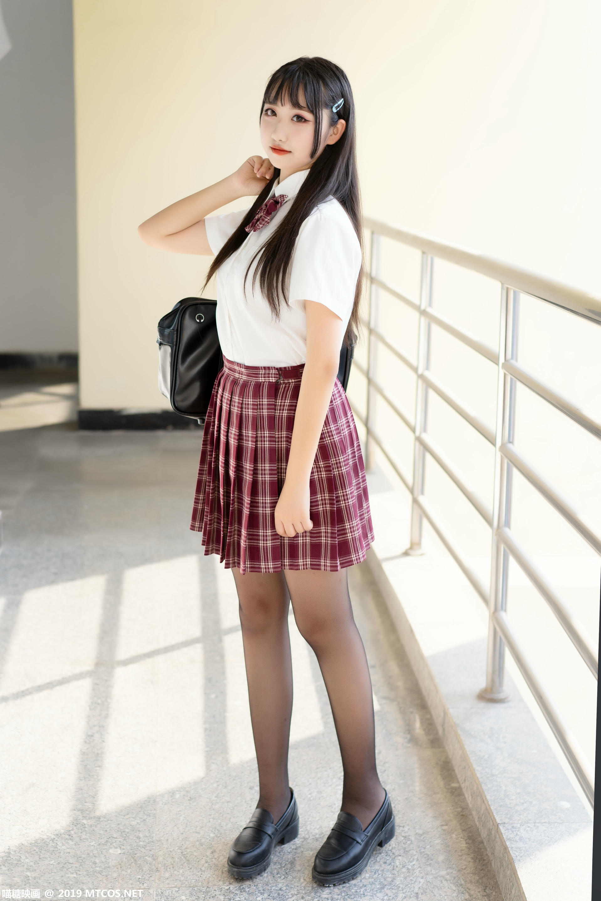 [喵糖映画] VOL.023 制服学妹[44P／368MB]_第2集