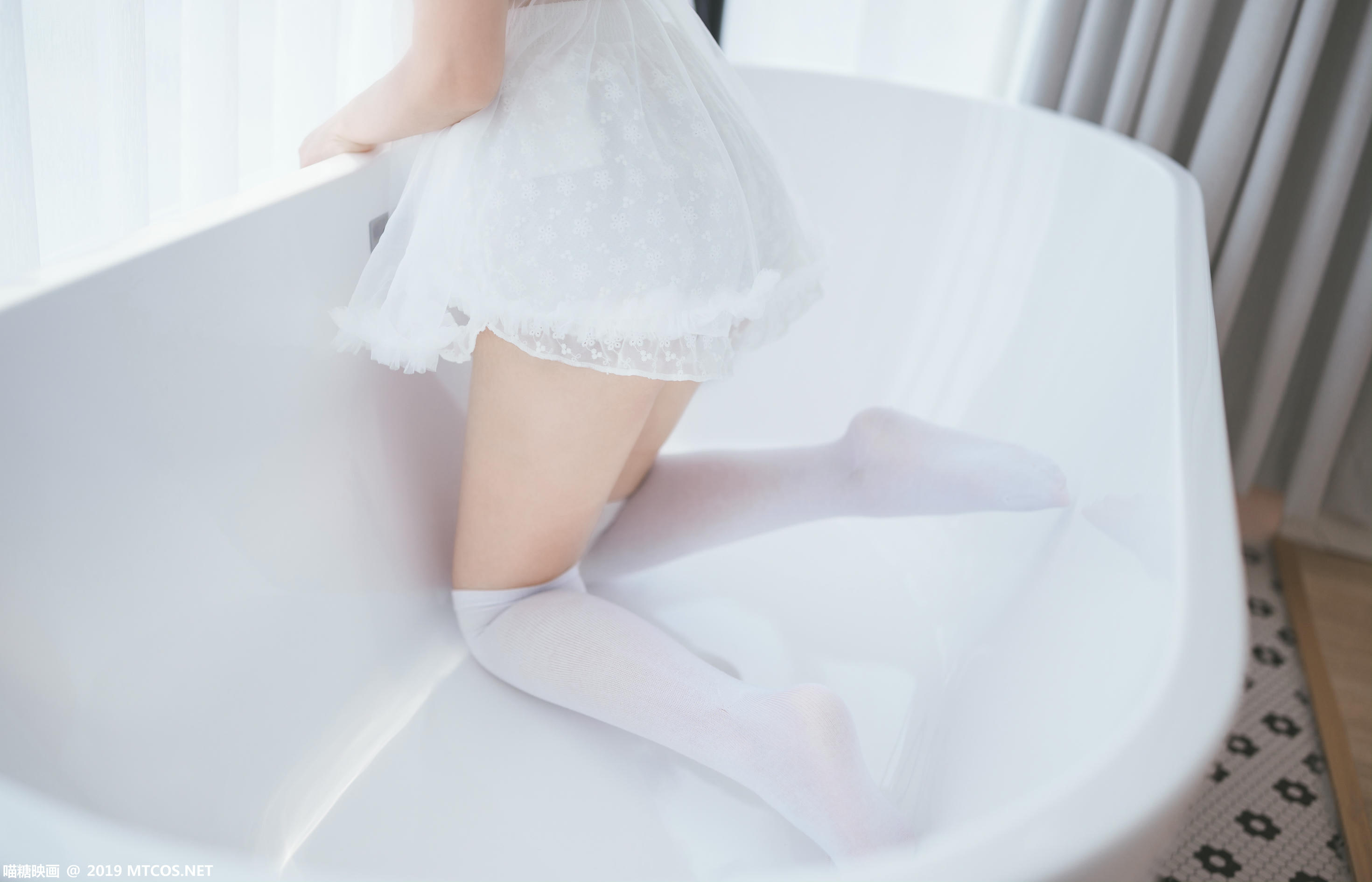 [喵糖映画] VOL.025 纯情白裙[42P／356MB]_第1集