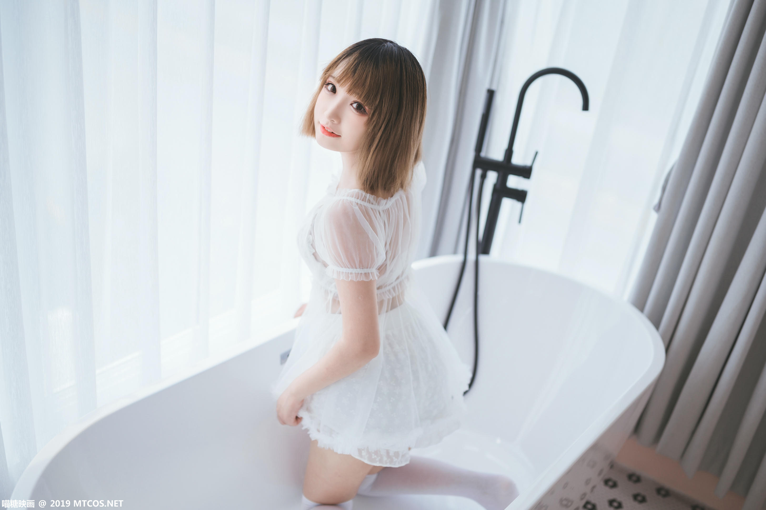 [喵糖映画] VOL.025 纯情白裙[42P／356MB]_第1集