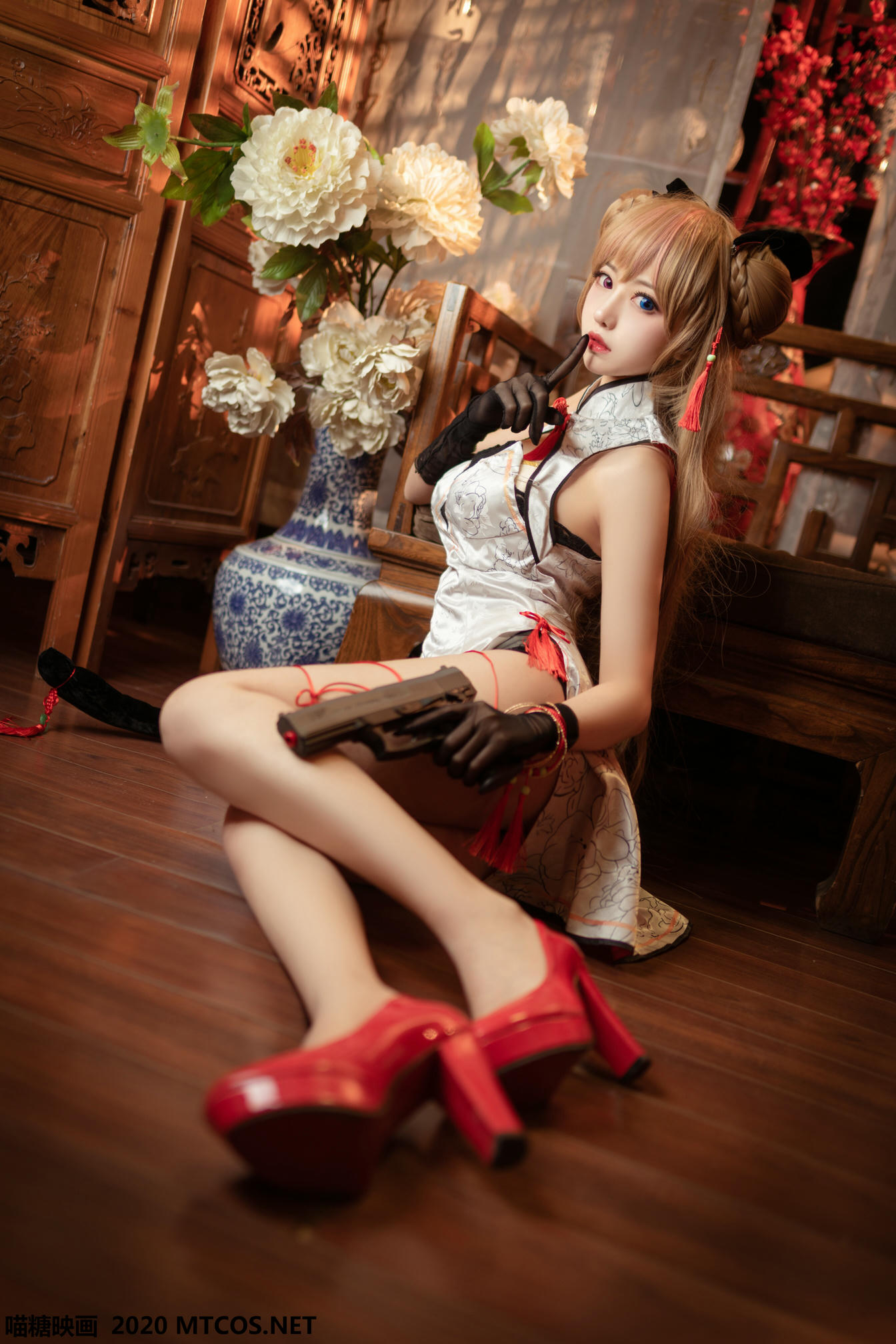 [喵糖映画] HML.011 蜂糖花旗袍[20P／134M]_第1集