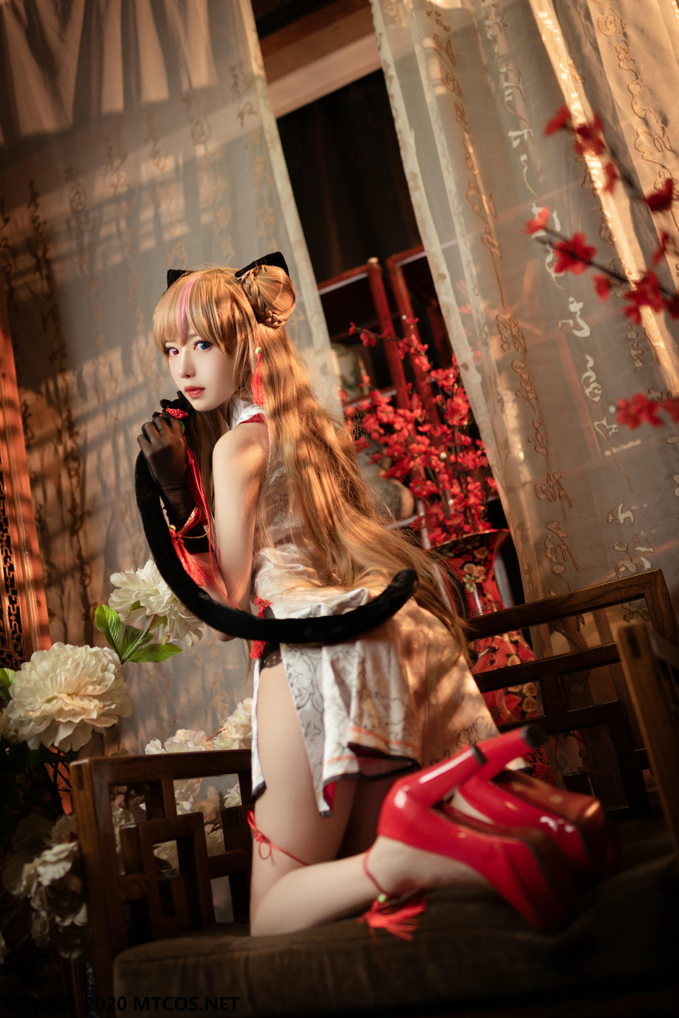 [喵糖映画] HML.011 蜂糖花旗袍[20P／134M]_第1集