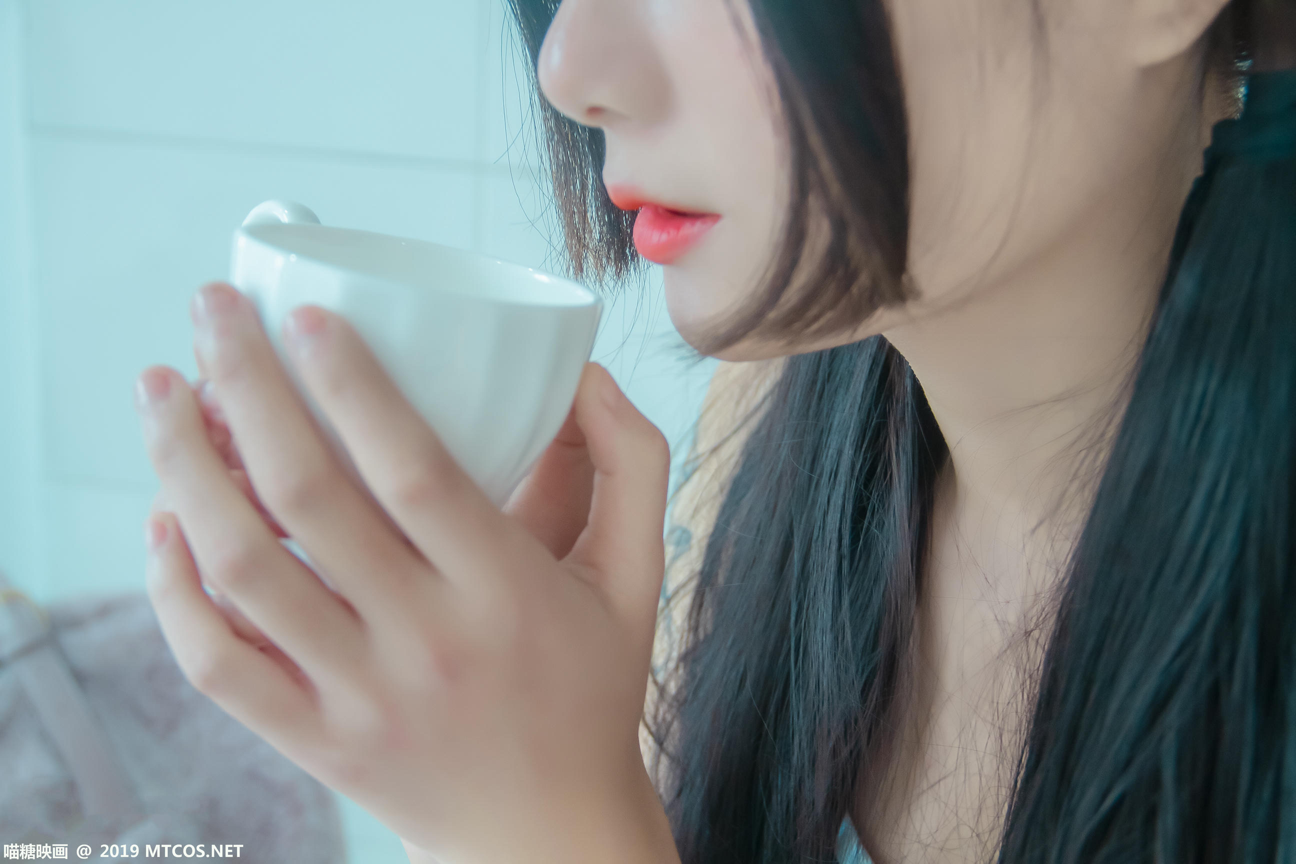 [喵糖映画] VOL.046 泡泡球死库水[40P／374MB]_第2集