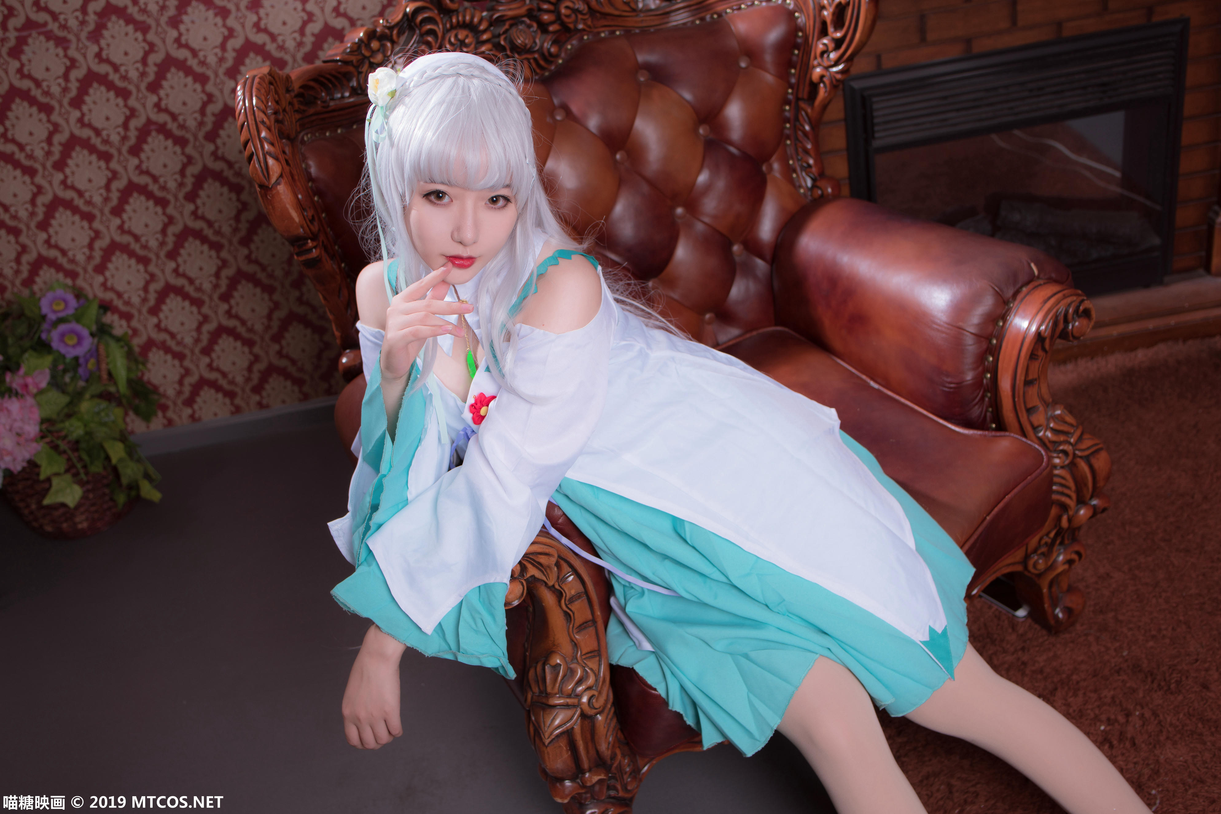 [喵糖映画] VOL.052 艾米莉亚的日常[45P／1.16GB]_第2集