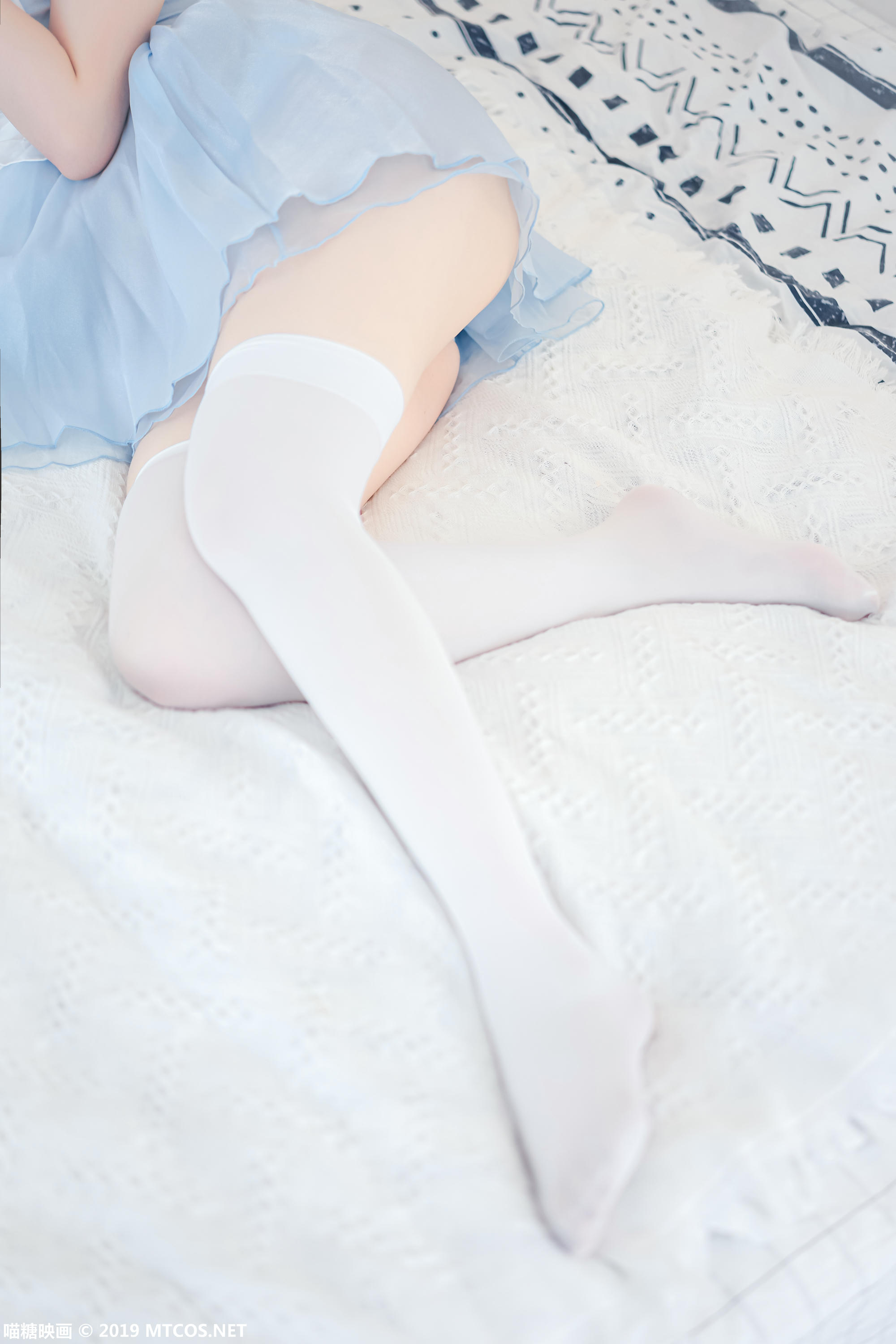 [喵糖映画] VOL.053 嶋葵 蓝色兔子[41P／331MB]_第2集