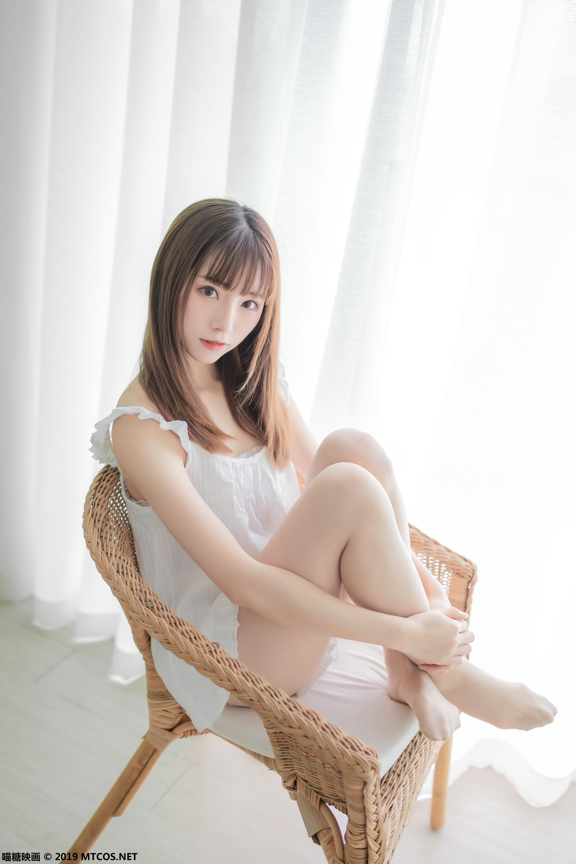 [喵糖映画] VOL.056 Kitaro_绮太郎 白色睡衣[45P／309MB]_第1集