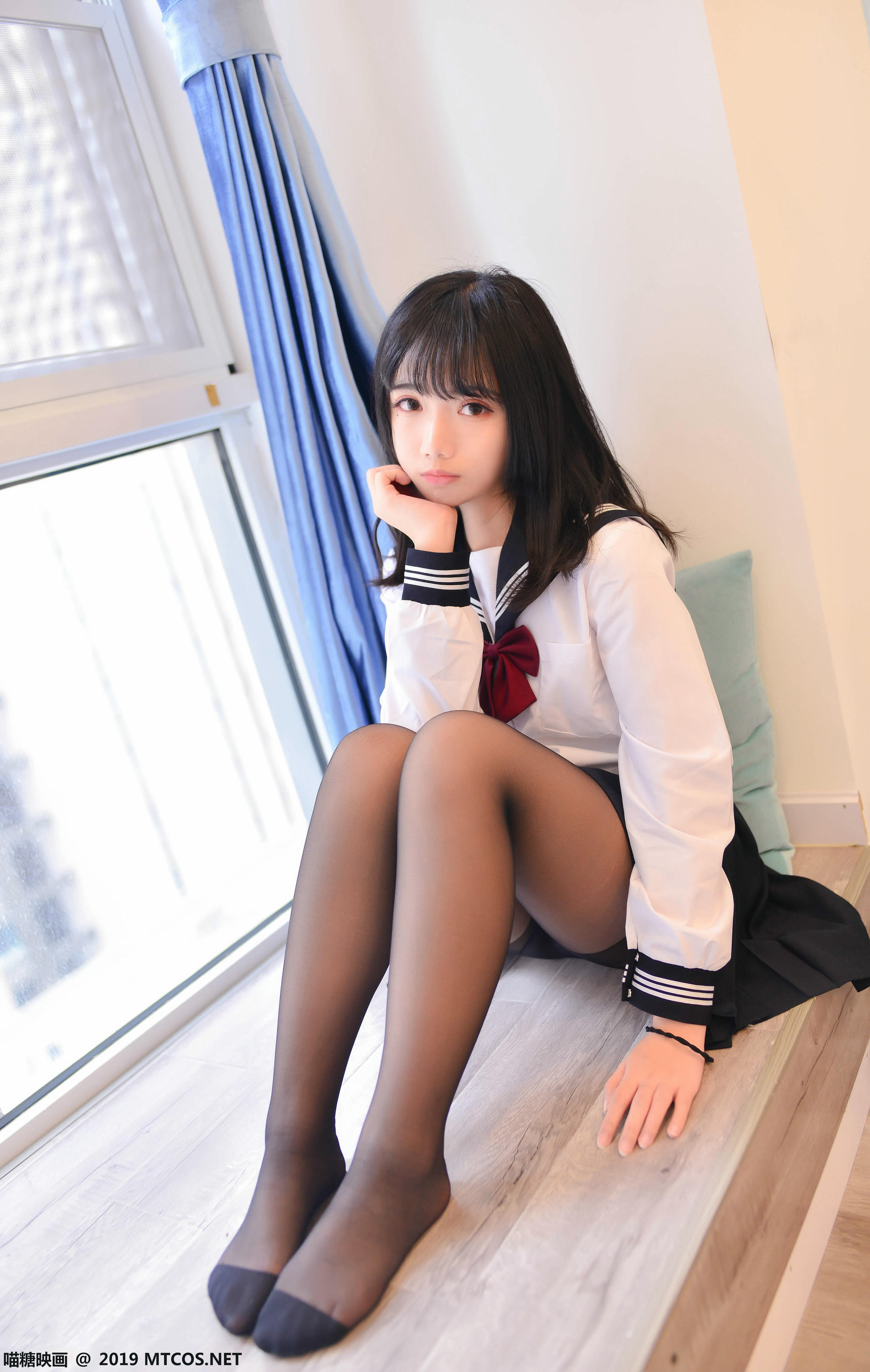 [喵糖映画] VOL.064 制服下的死库水[38P／187MB]_第1集