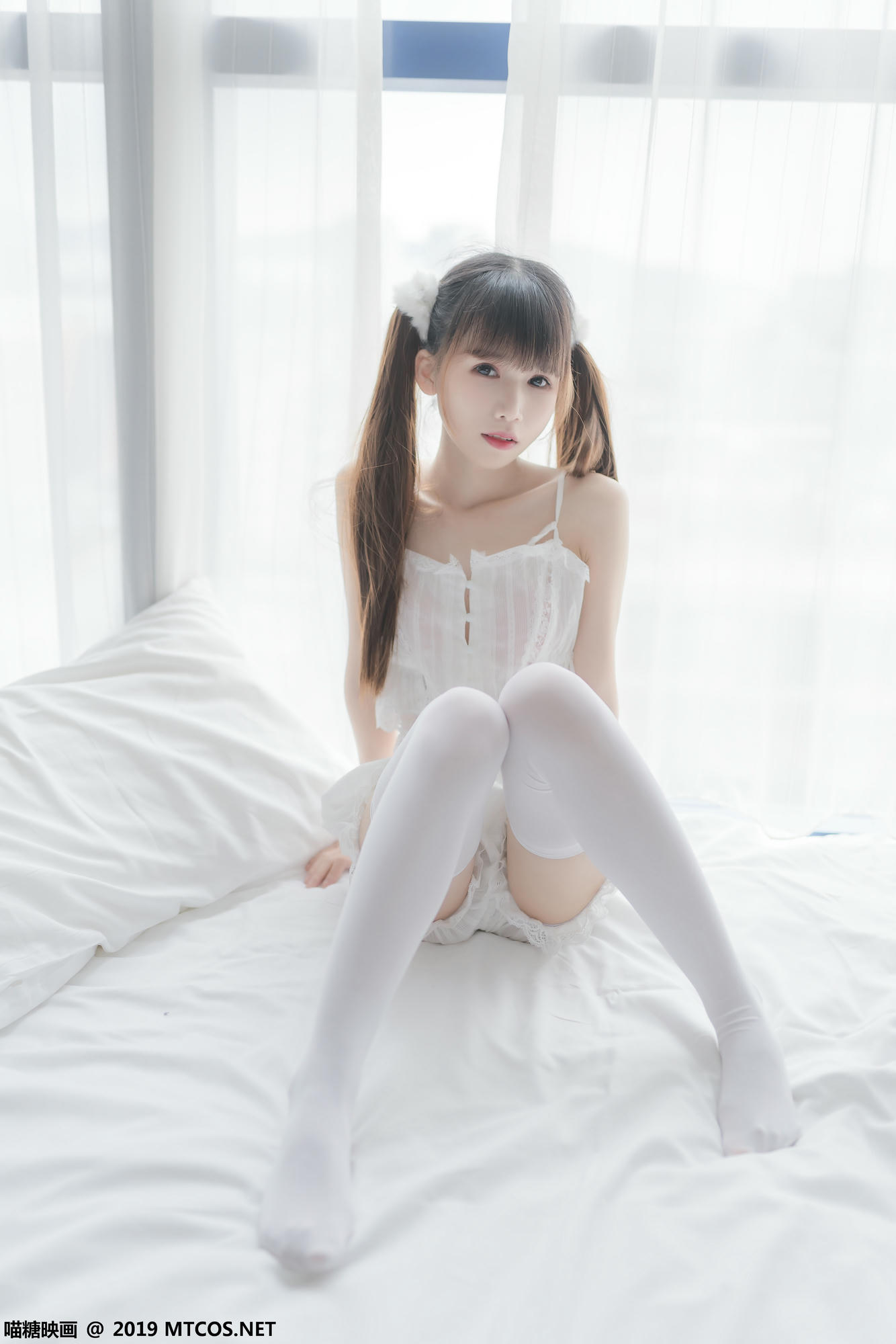 [喵糖映画] VOL.065 白丝双马尾[40P／125MB]_第1集