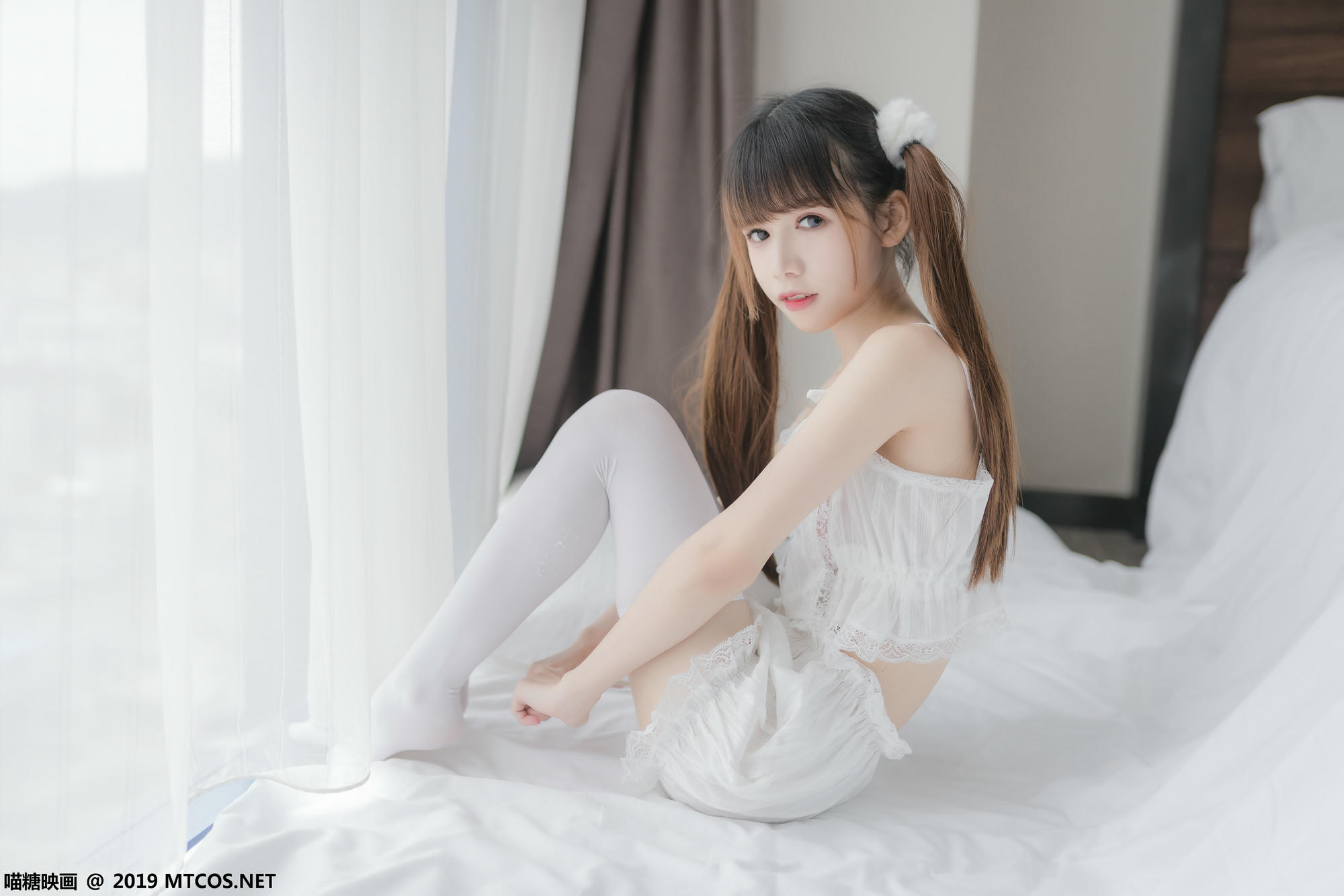 [喵糖映画] VOL.065 白丝双马尾[40P／125MB]_第1集