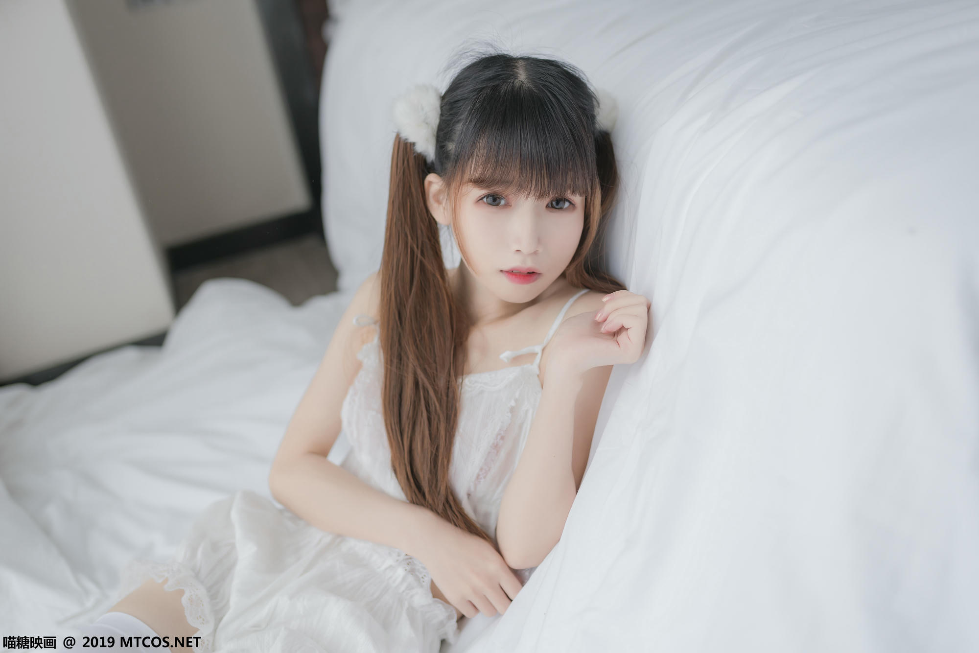 [喵糖映画] VOL.065 白丝双马尾[40P／125MB]_第1集