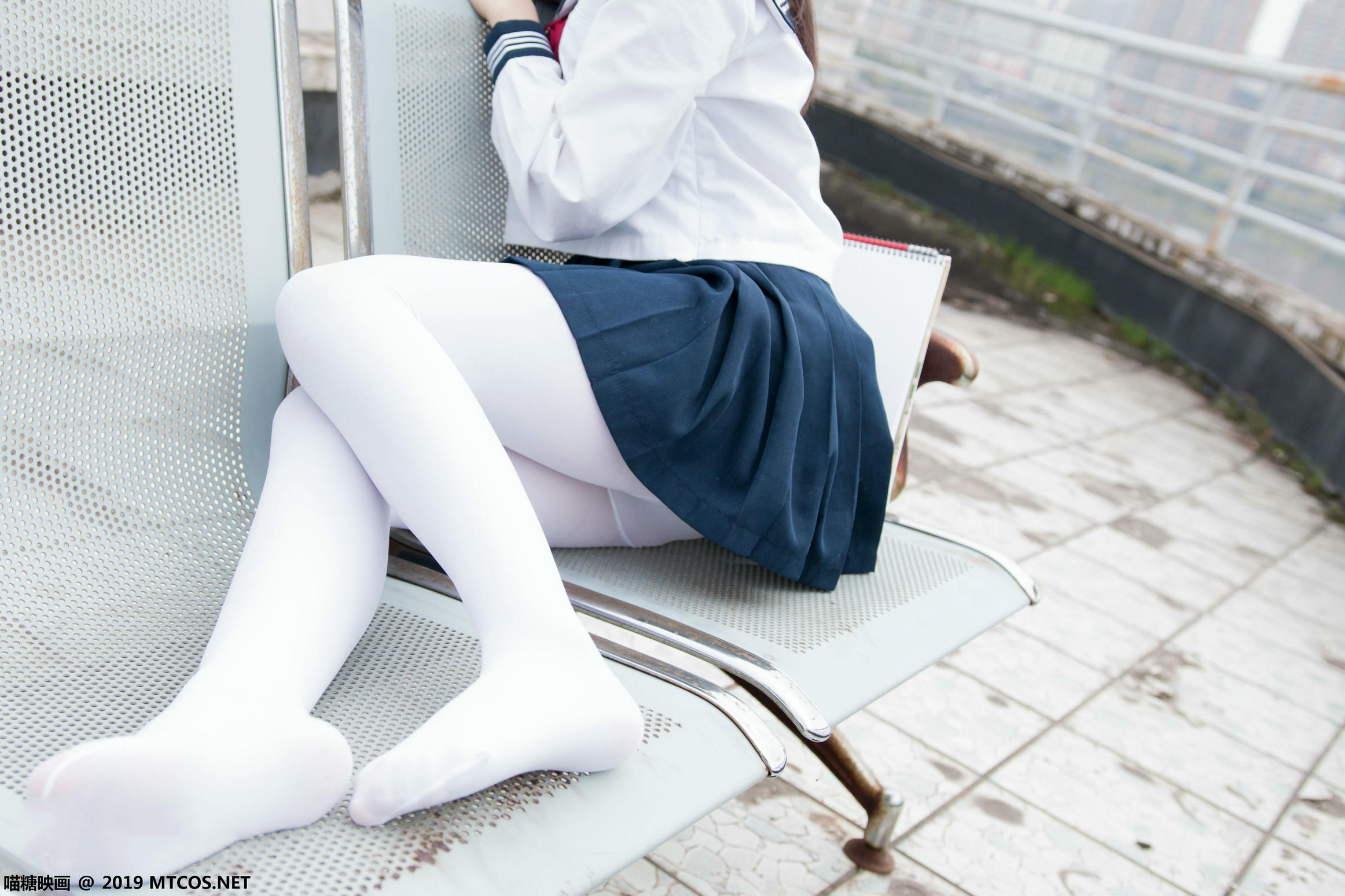 [喵糖映画] VOL.067 半度度度喵 喵喵的白丝水手服[46P／245MB]_第1集