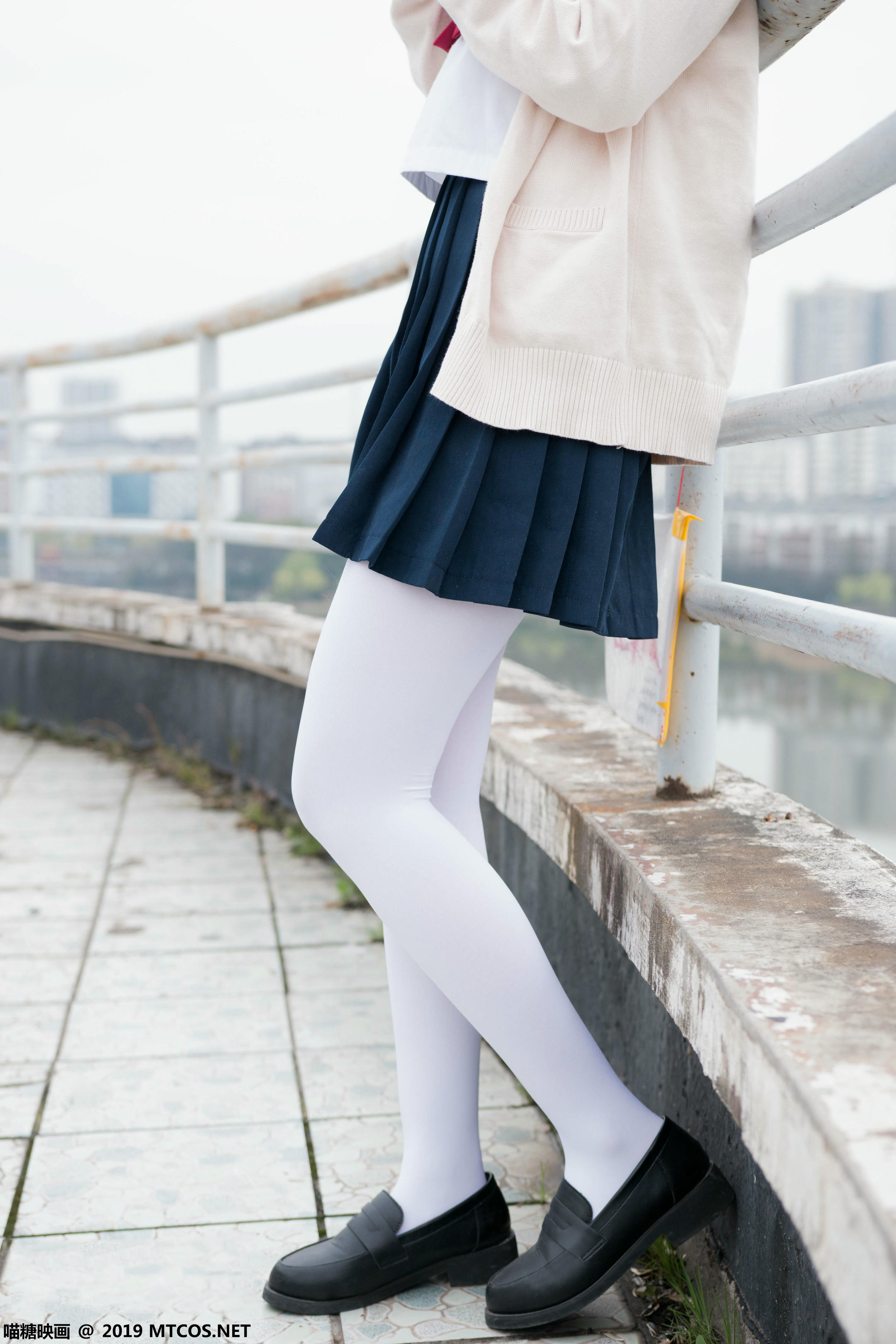 [喵糖映画] VOL.067 半度度度喵 喵喵的白丝水手服[46P／245MB]_第2集