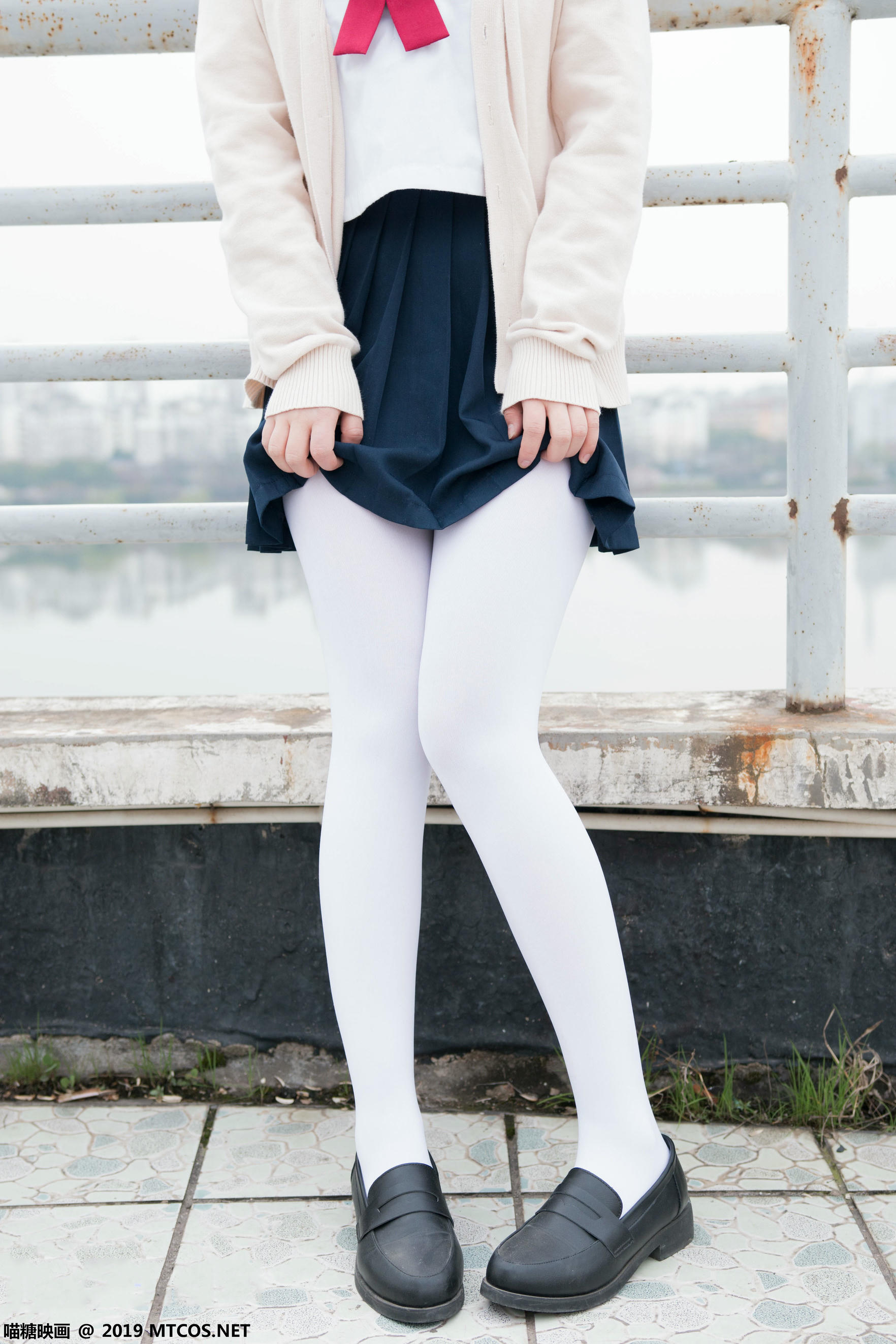 [喵糖映画] VOL.067 半度度度喵 喵喵的白丝水手服[46P／245MB]_第2集