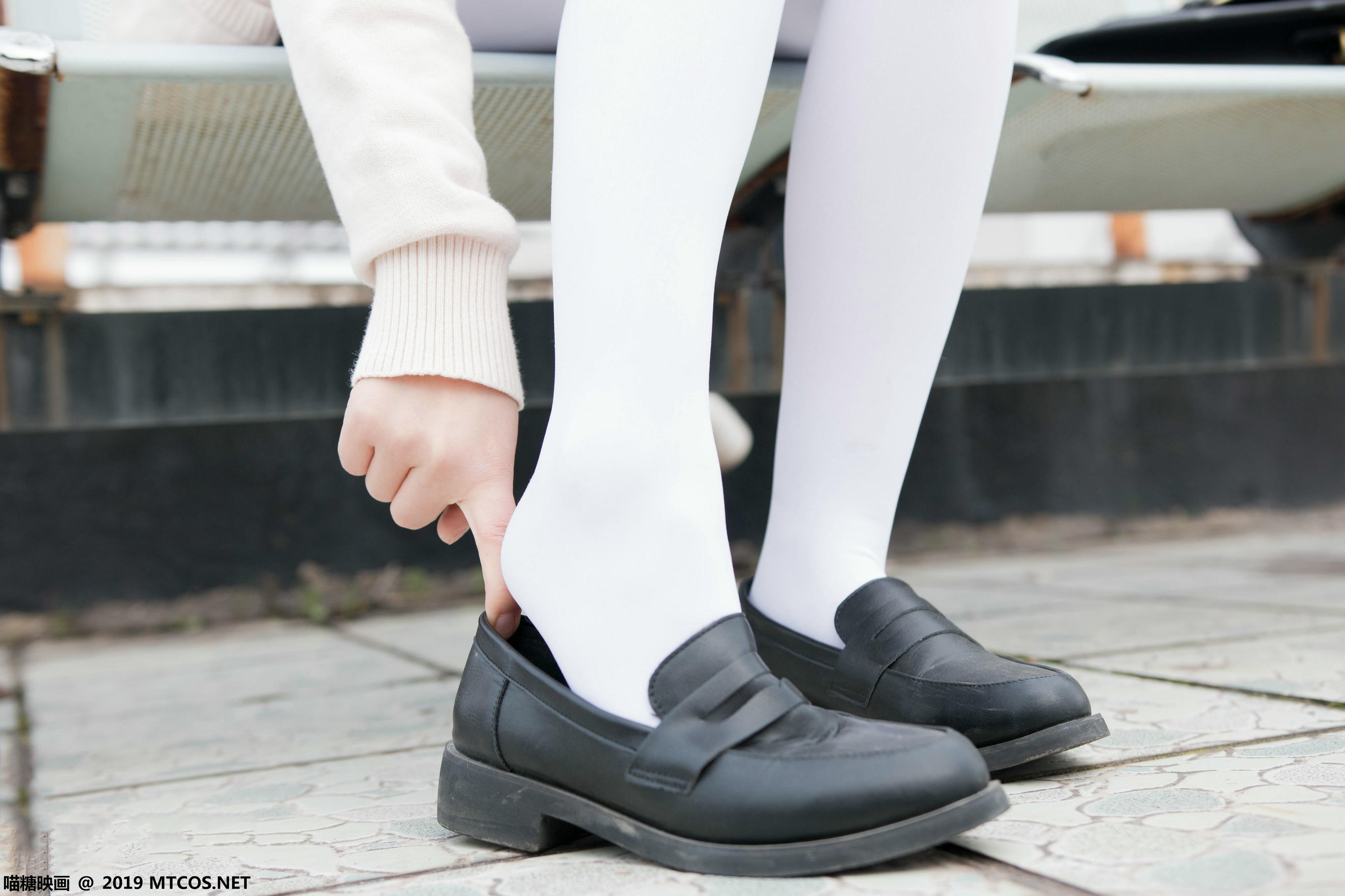 [喵糖映画] VOL.067 半度度度喵 喵喵的白丝水手服[46P／245MB]_第2集