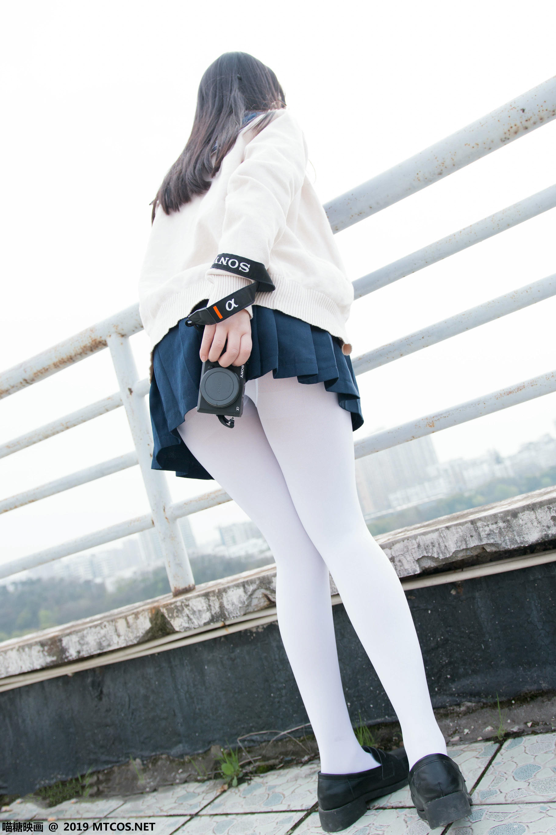 [喵糖映画] VOL.067 半度度度喵 喵喵的白丝水手服[46P／245MB]_第2集