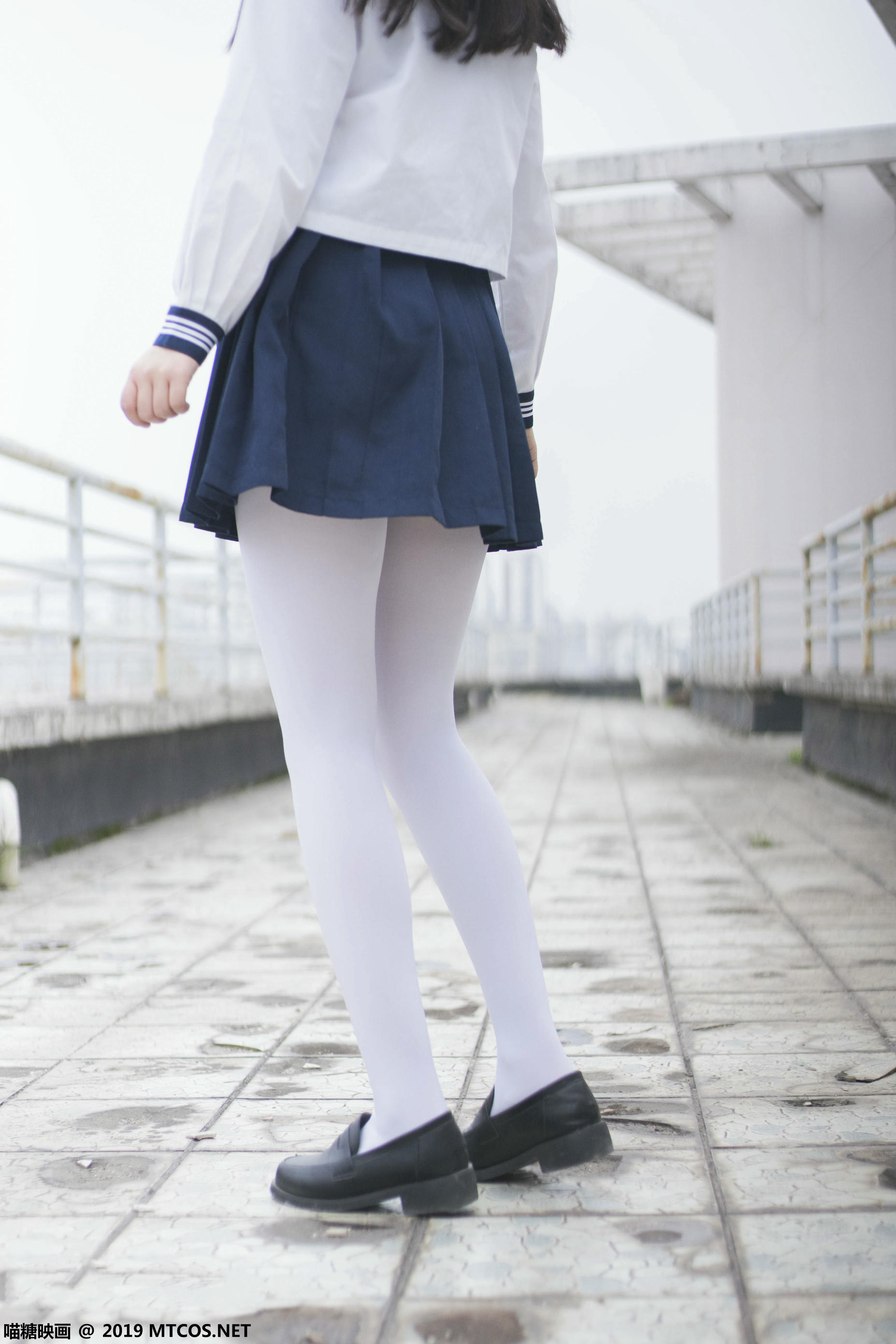 [喵糖映画] VOL.067 半度度度喵 喵喵的白丝水手服[46P／245MB]_第2集