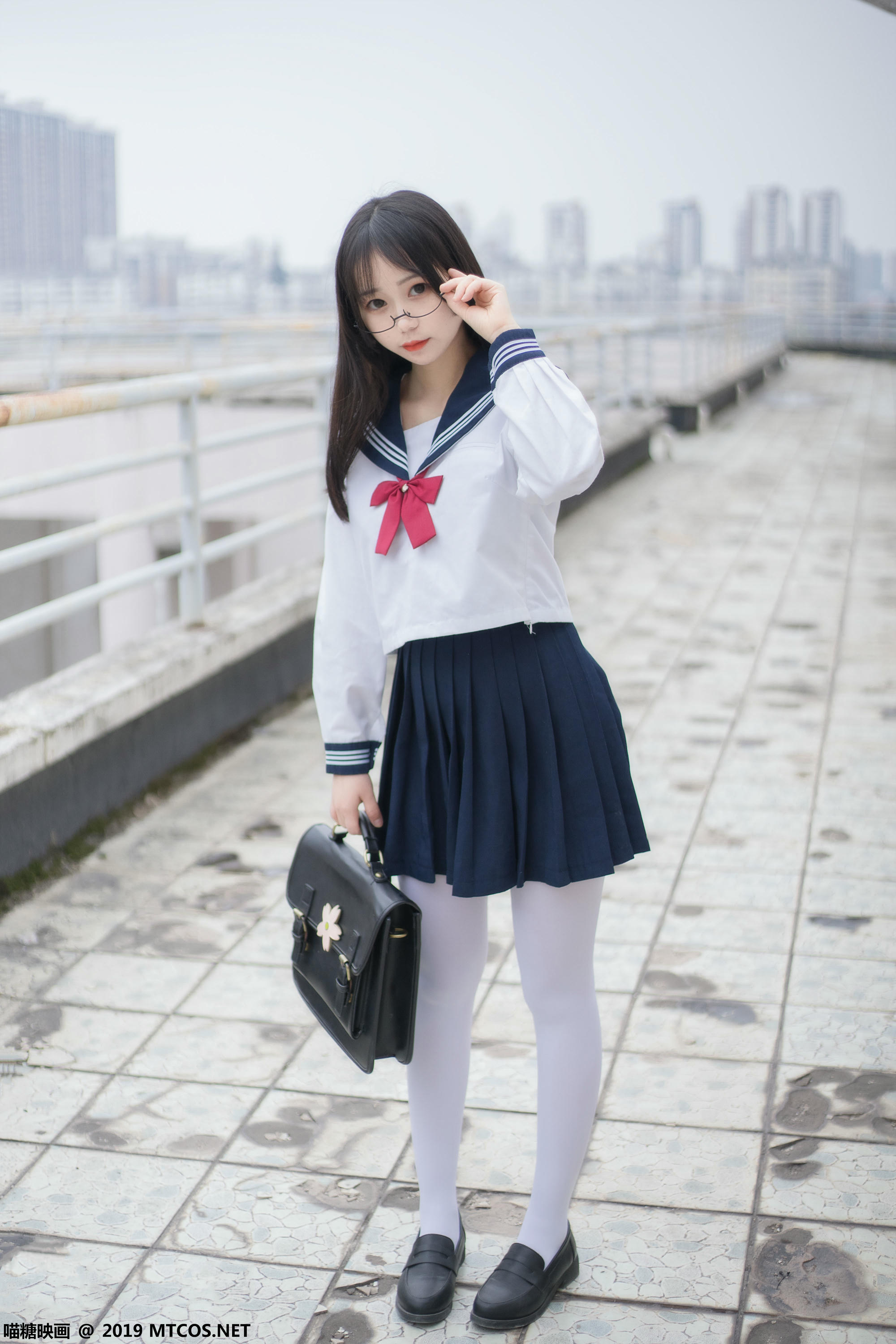 [喵糖映画] VOL.067 半度度度喵 喵喵的白丝水手服[46P／245MB]_第1集