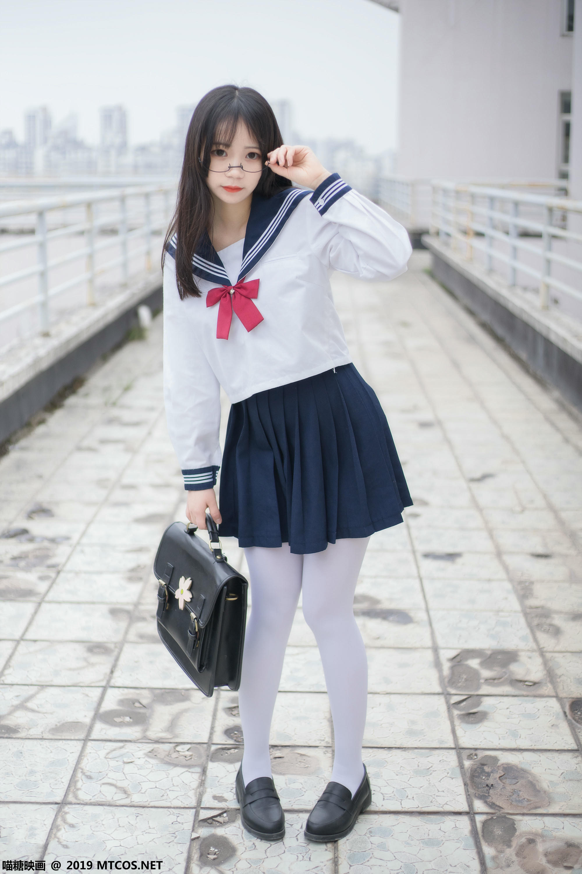 [喵糖映画] VOL.067 半度度度喵 喵喵的白丝水手服[46P／245MB]_第1集