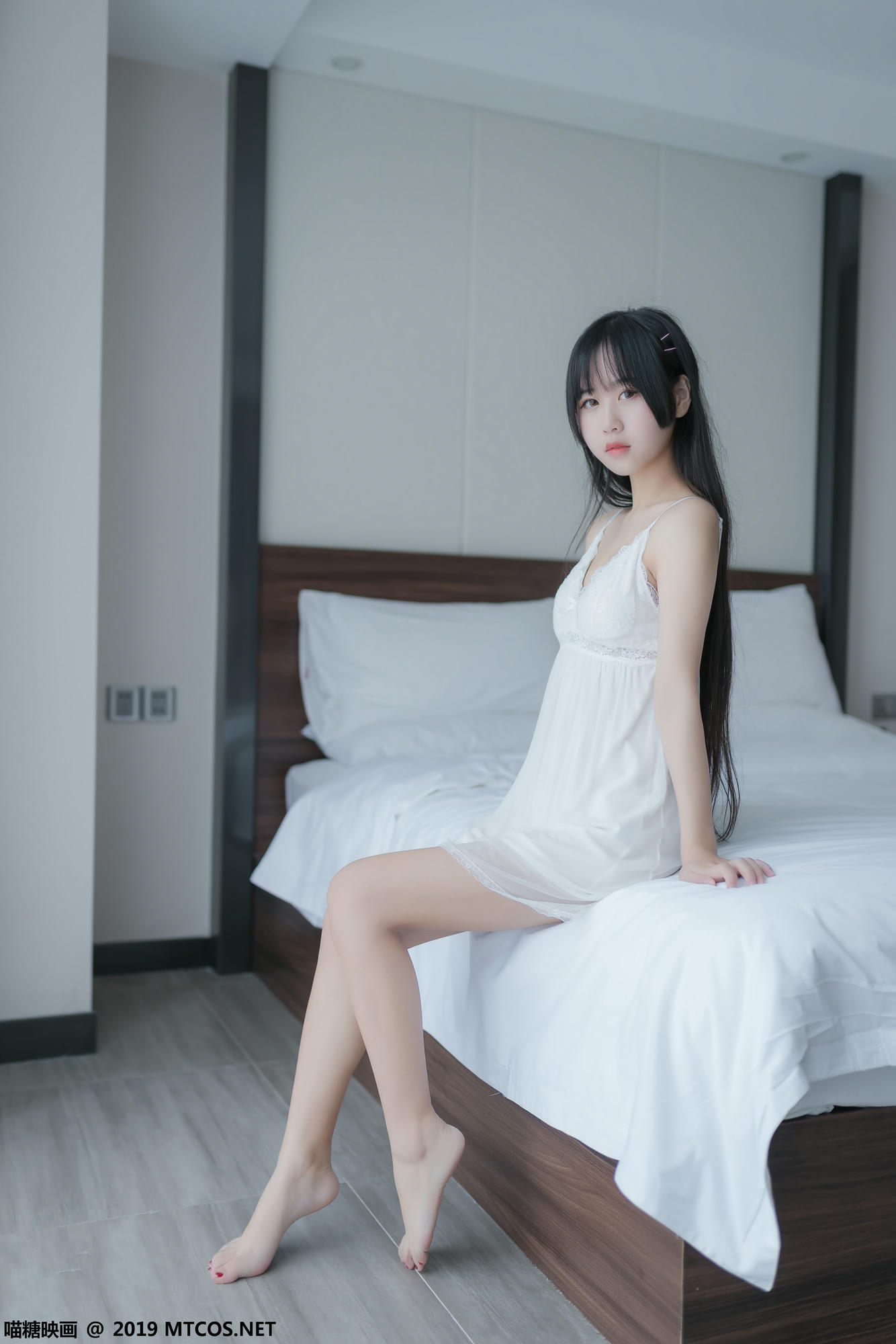 [喵糖映画] VOL.069 萌芽儿o0 白纱裙[44P／167MB]_第1集