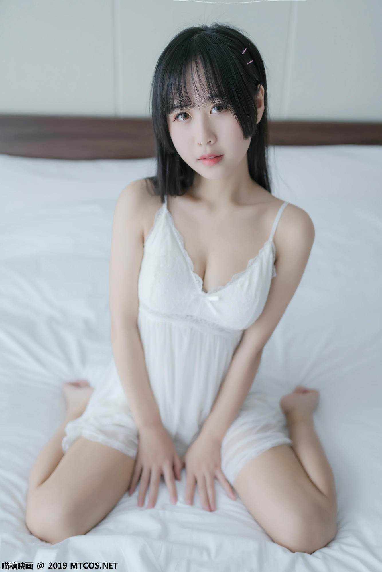 [喵糖映画] VOL.069 萌芽儿o0 白纱裙[44P／167MB]_第1集