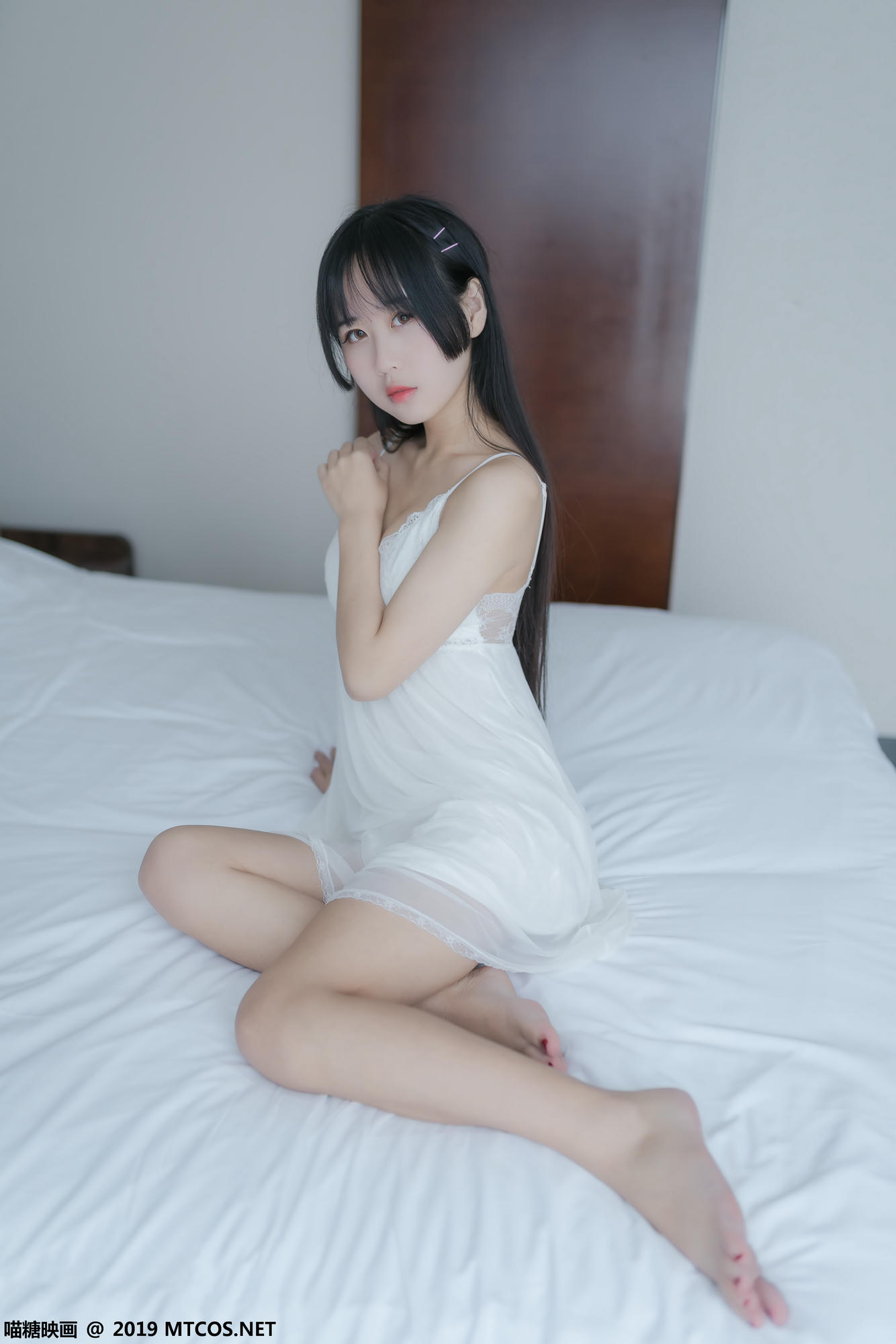 [喵糖映画] VOL.069 萌芽儿o0 白纱裙[44P／167MB]_第1集