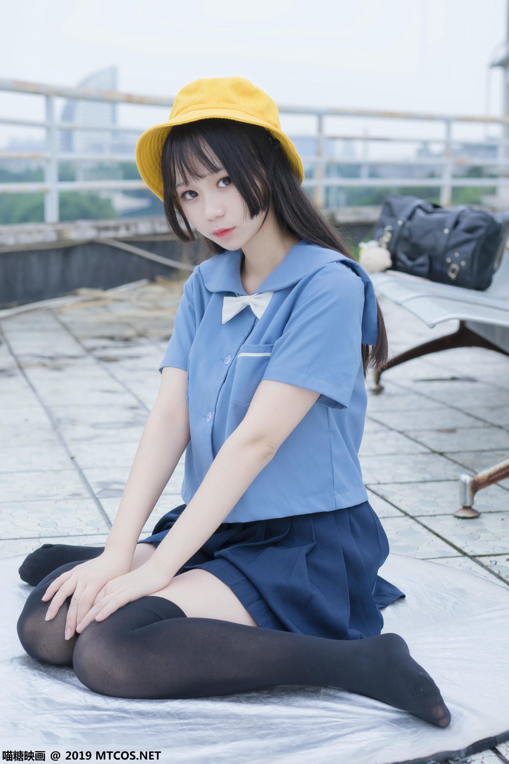 [喵糖映画] VOL.070 半度度度喵 小黄帽女孩[48P／376MB]_第1集