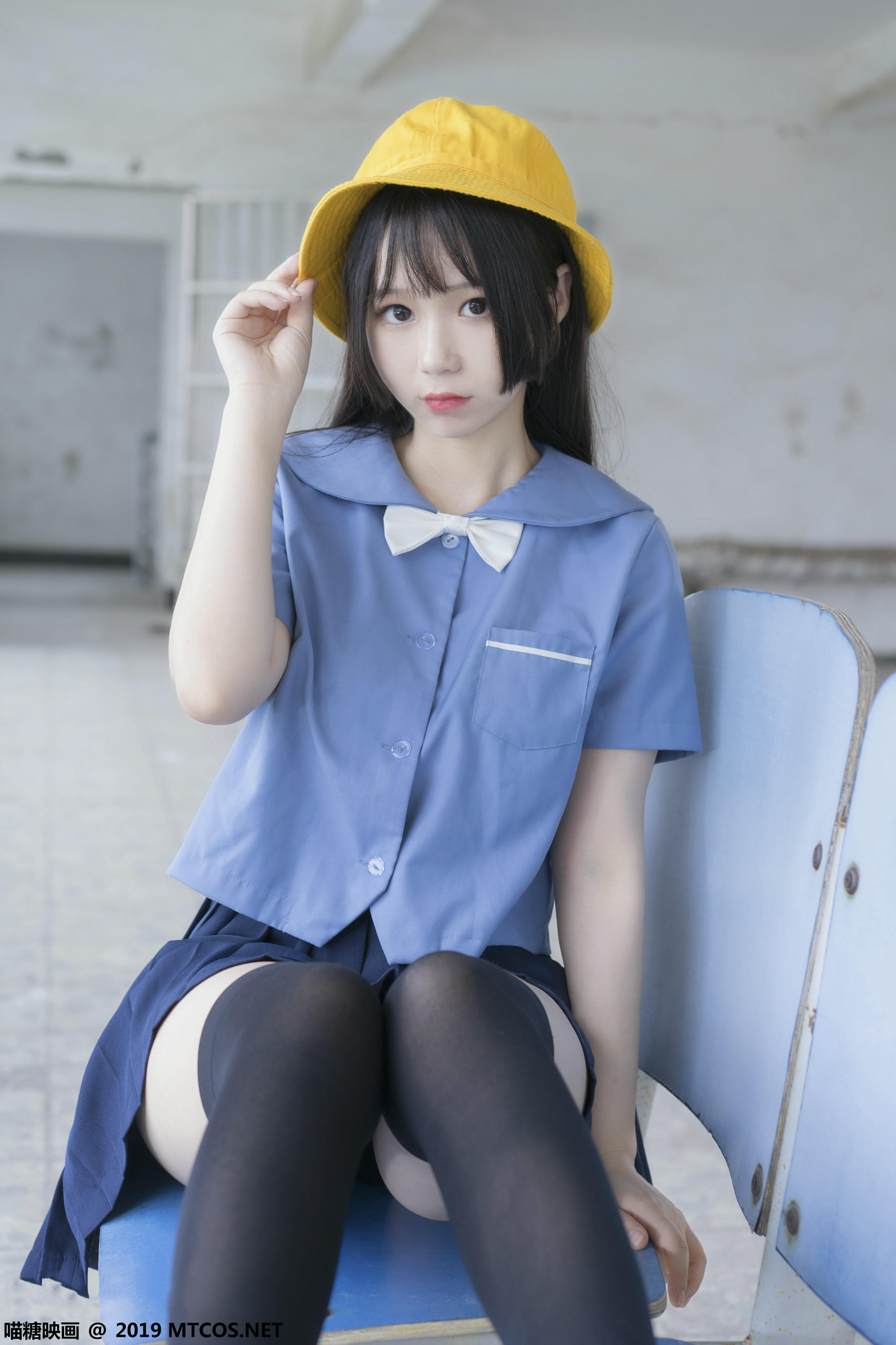 [喵糖映画] VOL.070 半度度度喵 小黄帽女孩[48P／376MB]_第1集