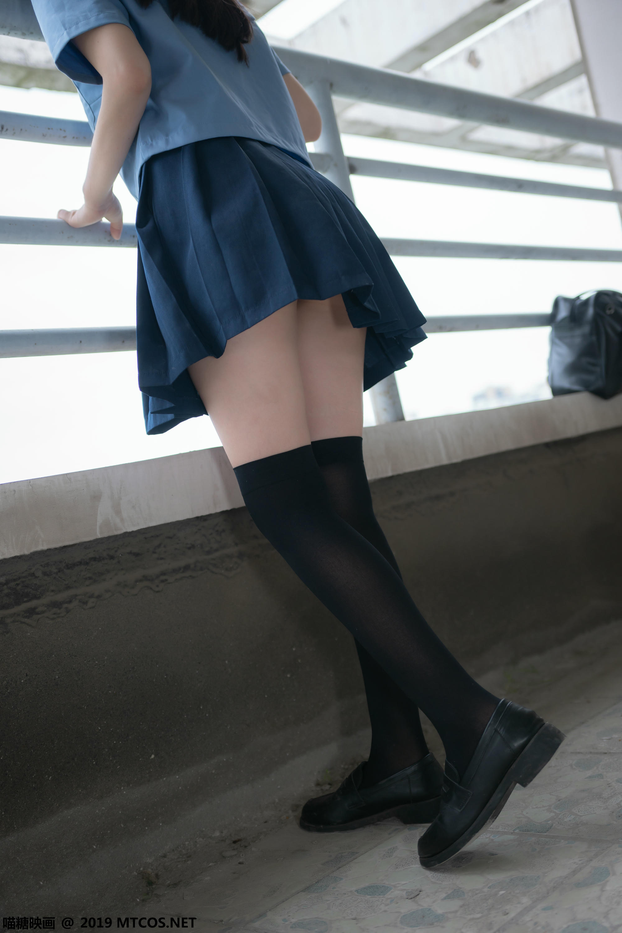 [喵糖映画] VOL.070 半度度度喵 小黄帽女孩[48P／376MB]_第2集