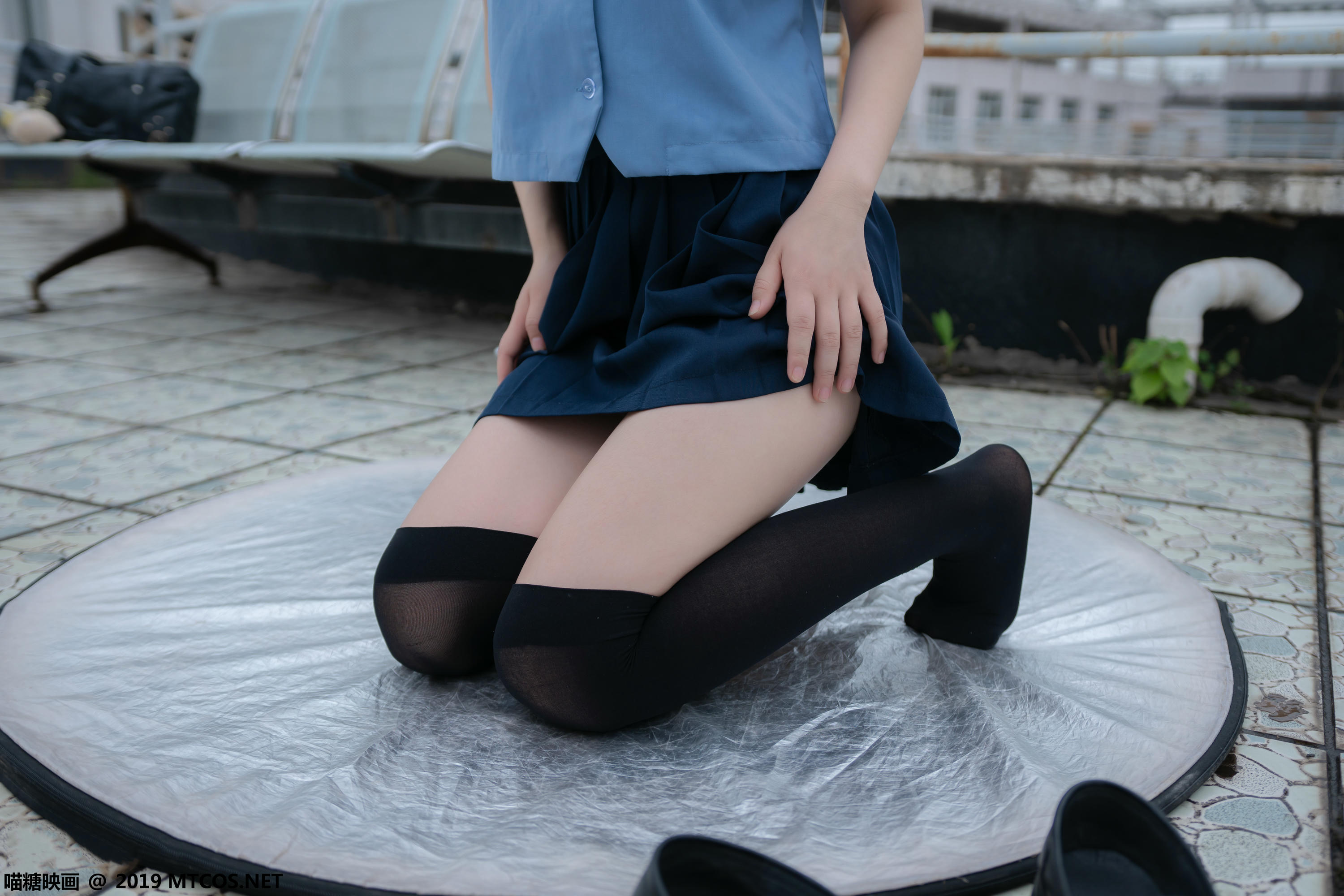 [喵糖映画] VOL.070 半度度度喵 小黄帽女孩[48P／376MB]_第2集