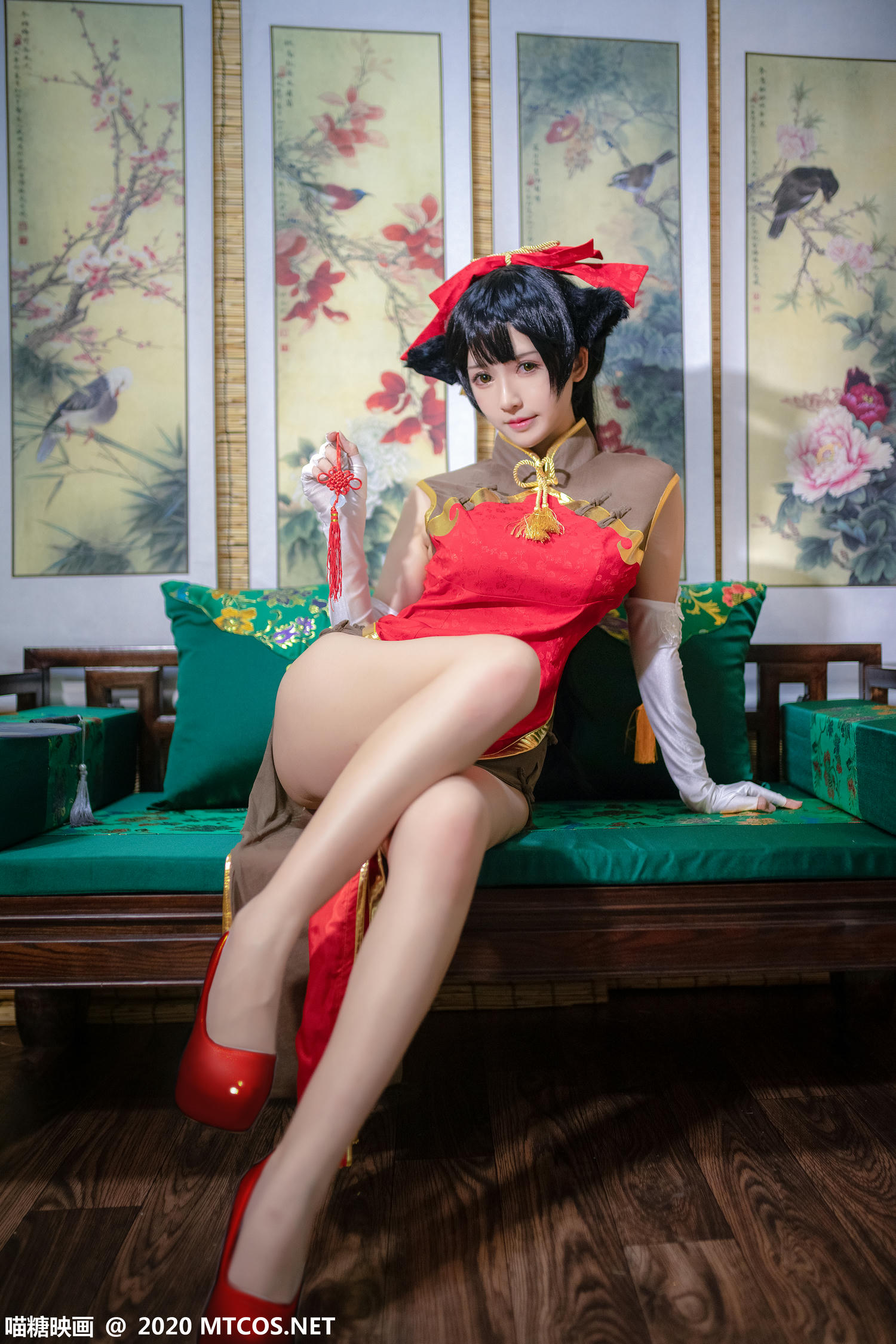 [喵糖映画] HML.015 高雄银红旗袍[24P／348M]_第1集