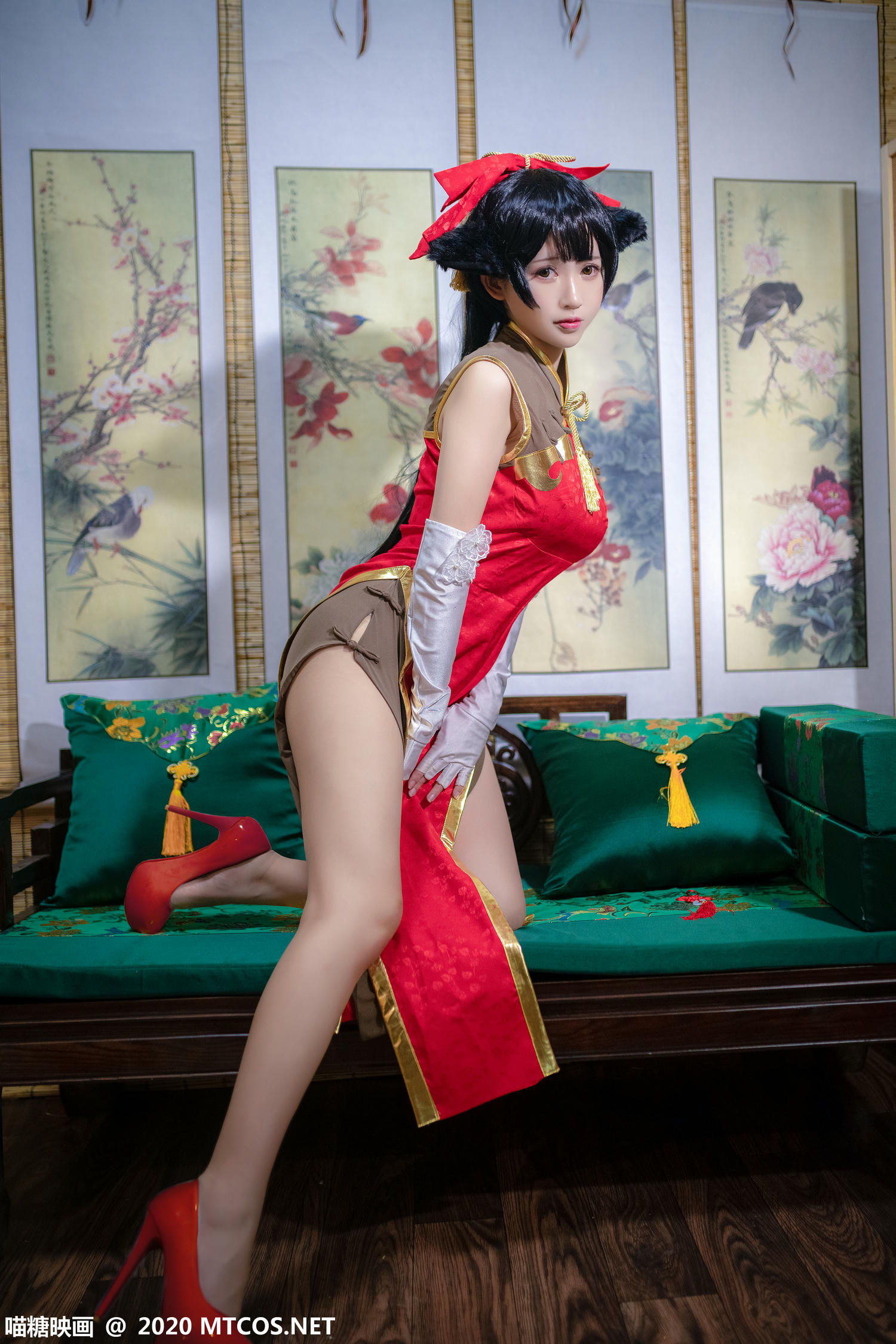 [喵糖映画] HML.015 高雄银红旗袍[24P／348M]_第1集