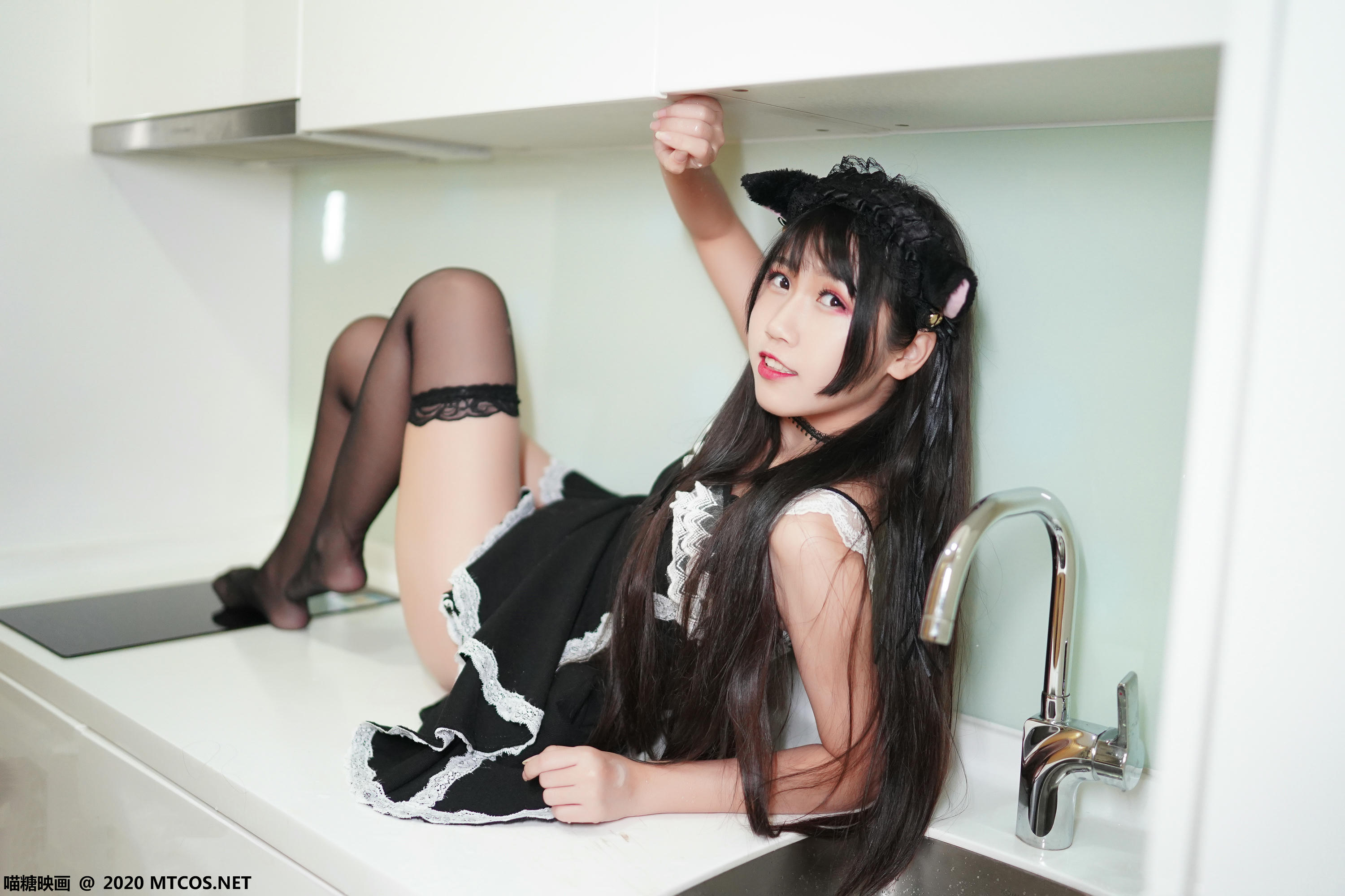 [喵糖映画] VOL.073 黑丝高跟鞋[38P／545MB]_第2集