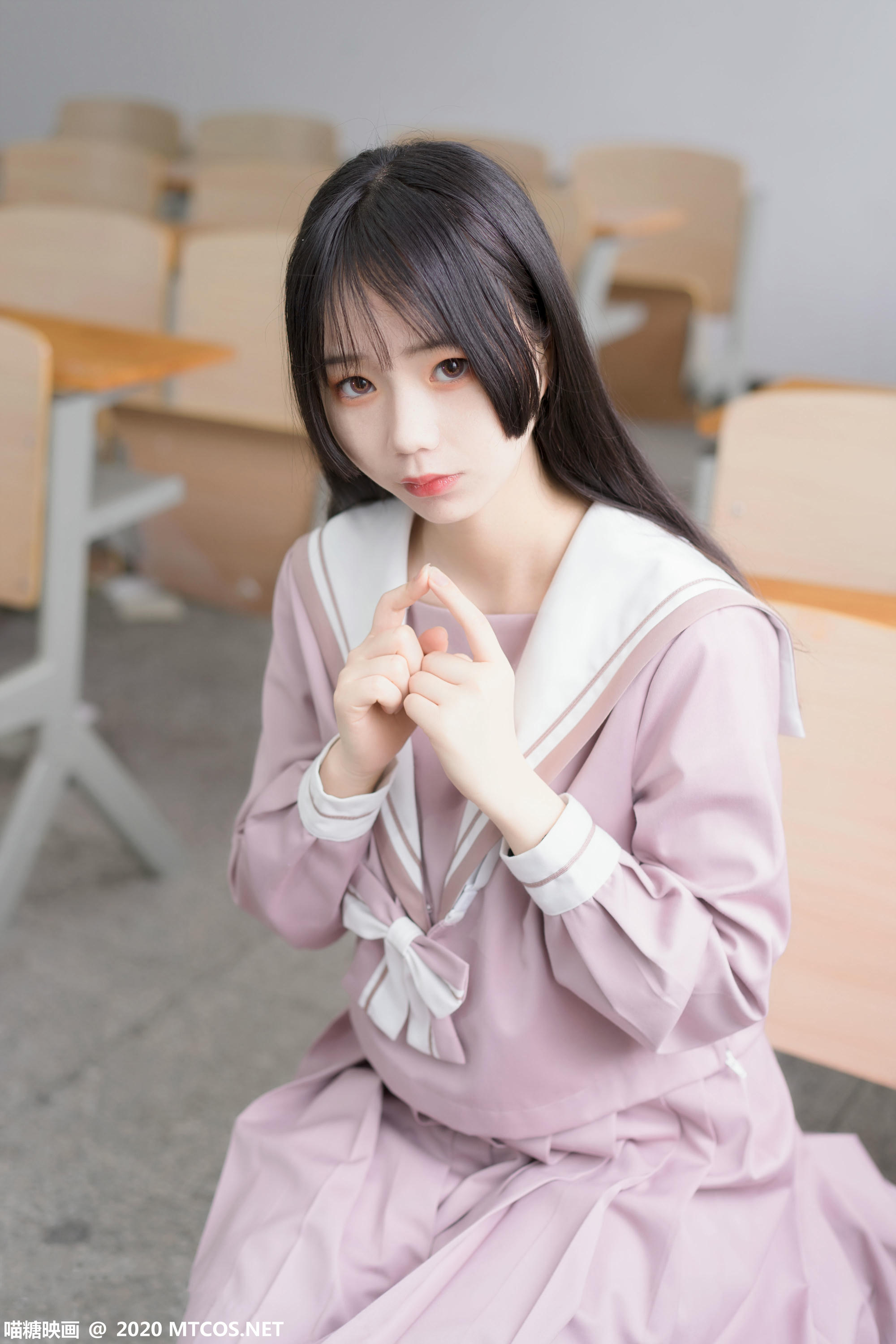 [喵糖映画] VOL.074 半度度度喵 粉色JK小姐姐[49P／323MB]_第1集