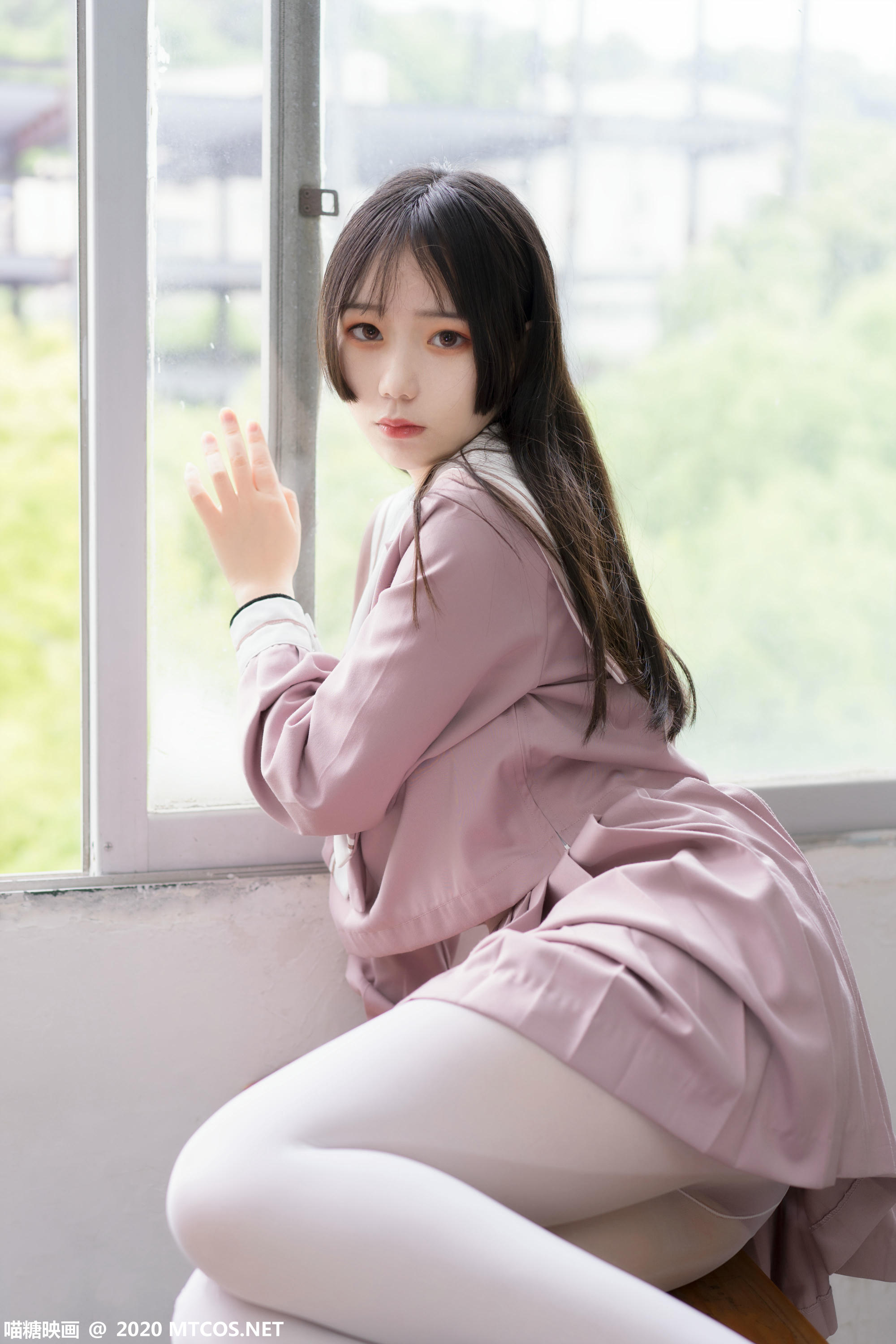 [喵糖映画] VOL.074 半度度度喵 粉色JK小姐姐[49P／323MB]_第1集