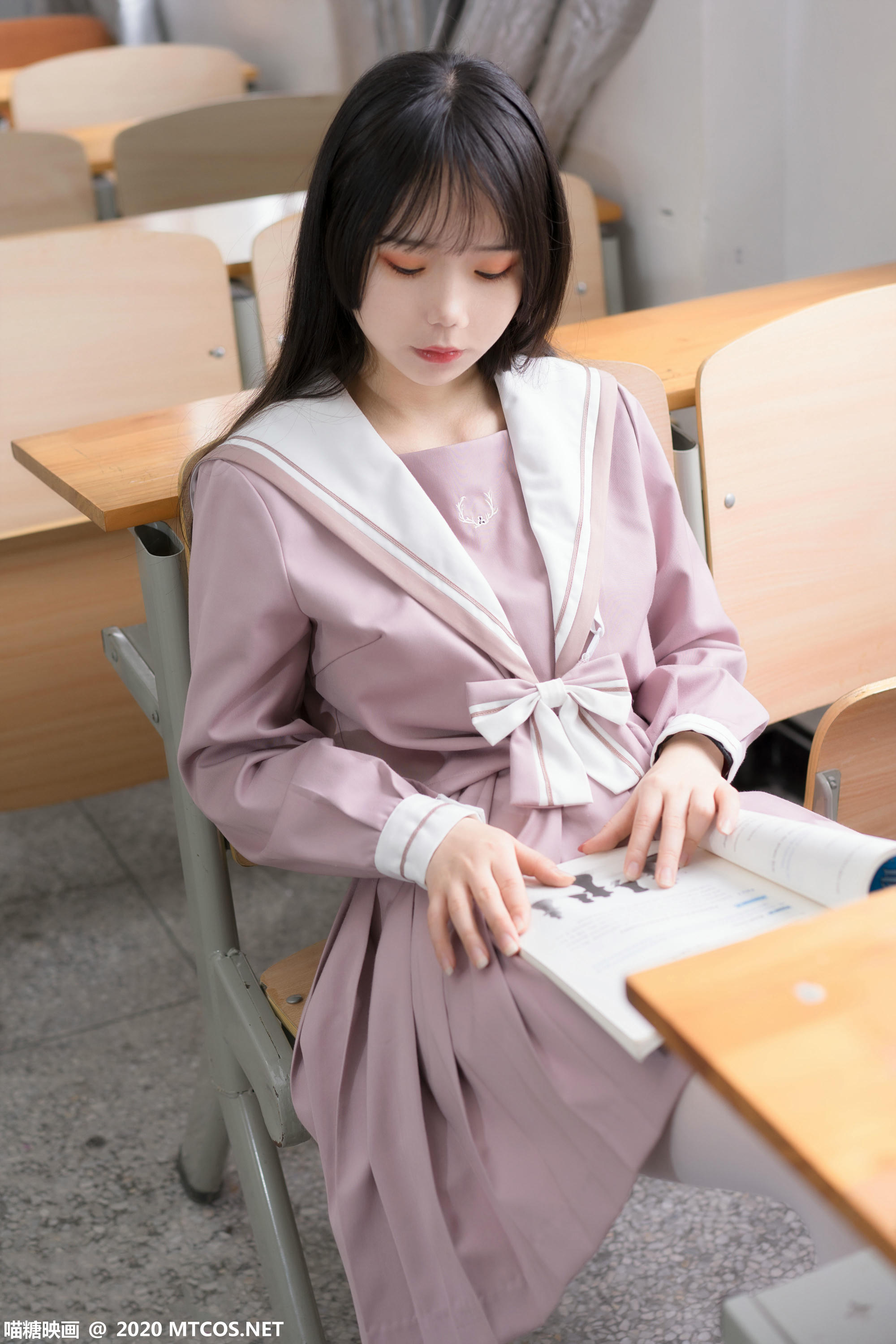 [喵糖映画] VOL.074 半度度度喵 粉色JK小姐姐[49P／323MB]_第2集