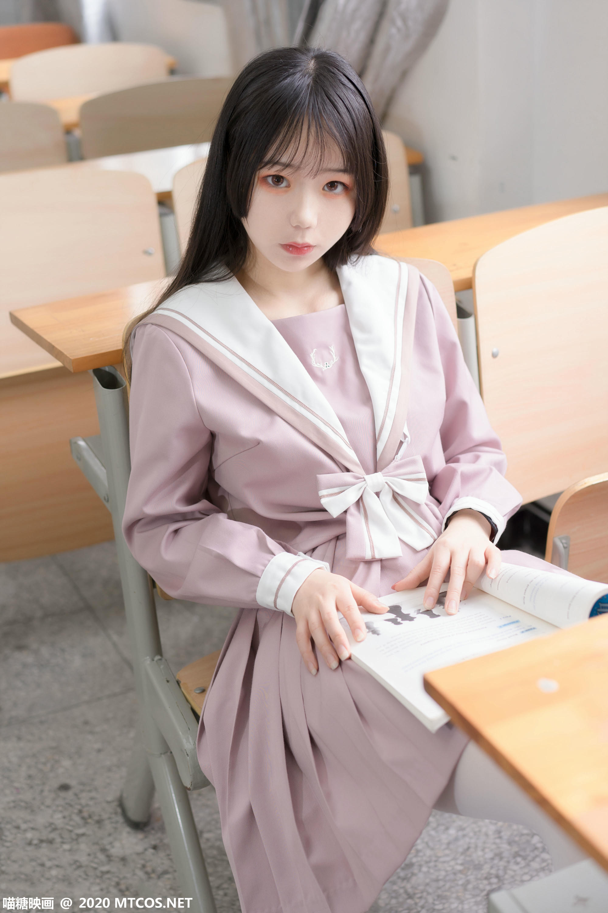 [喵糖映画] VOL.074 半度度度喵 粉色JK小姐姐[49P／323MB]_第2集